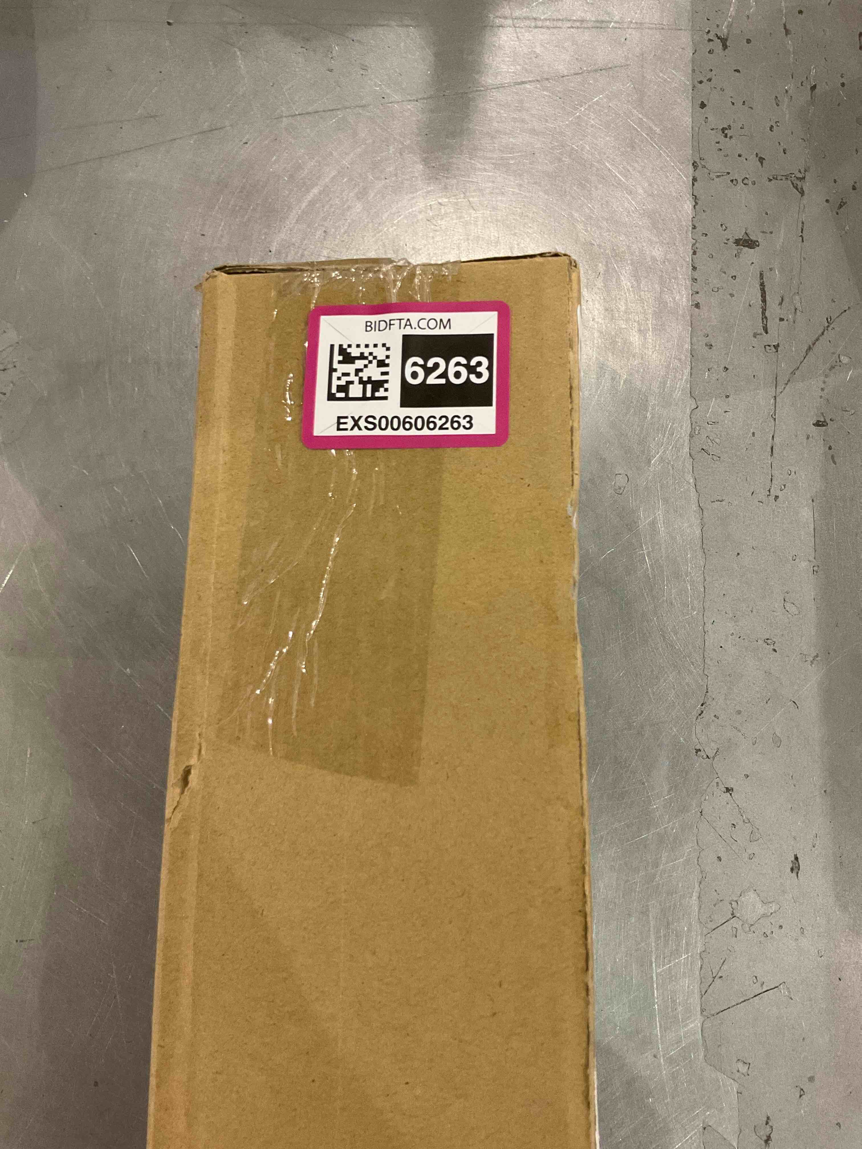 https://s3.amazonaws.com/lotting-images-prod/bidfta/EXS00606263_1698235085844.jpeg