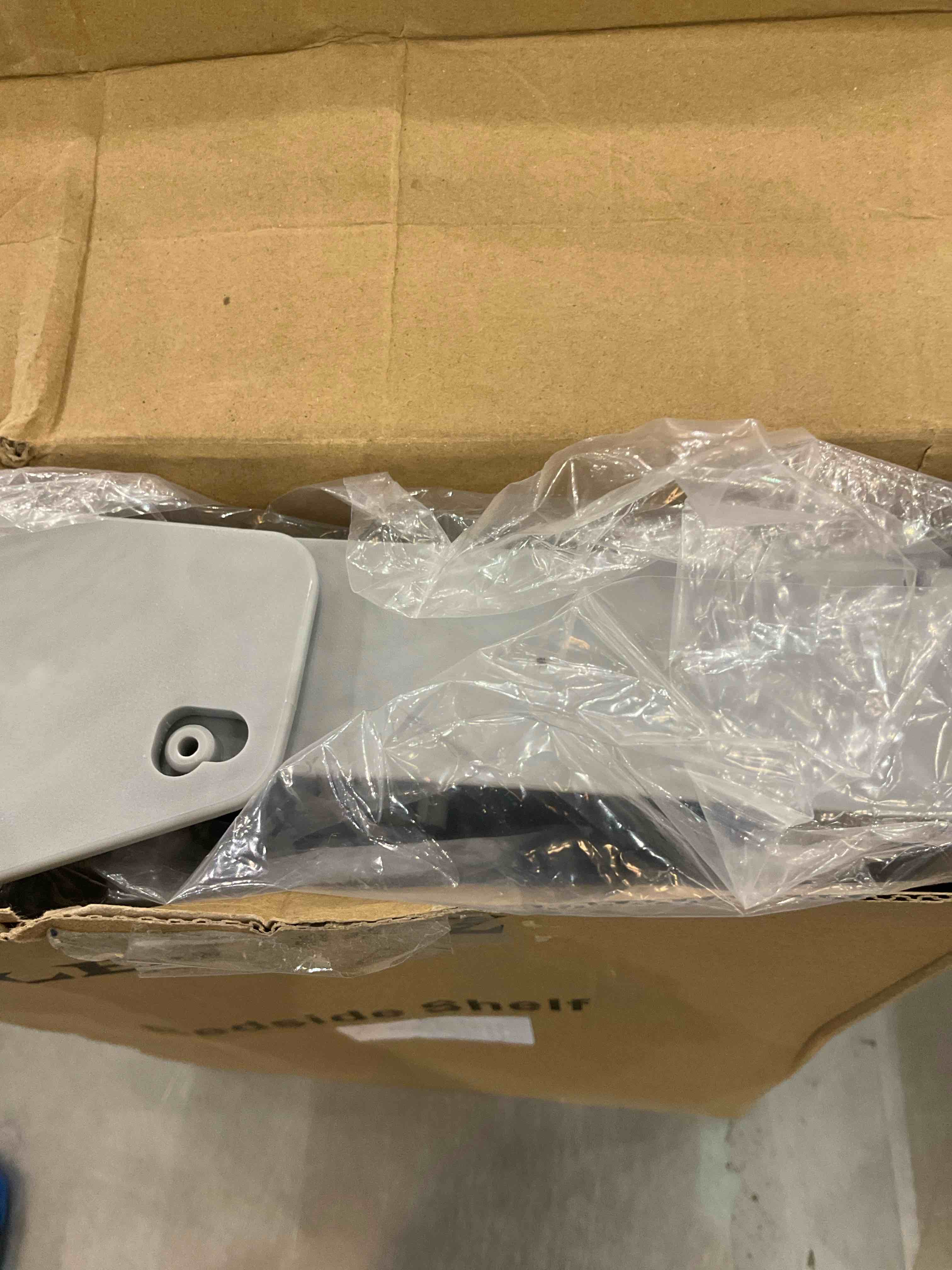 https://s3.amazonaws.com/lotting-images-prod/bidfta/EXS00606354_1698251986406.jpeg