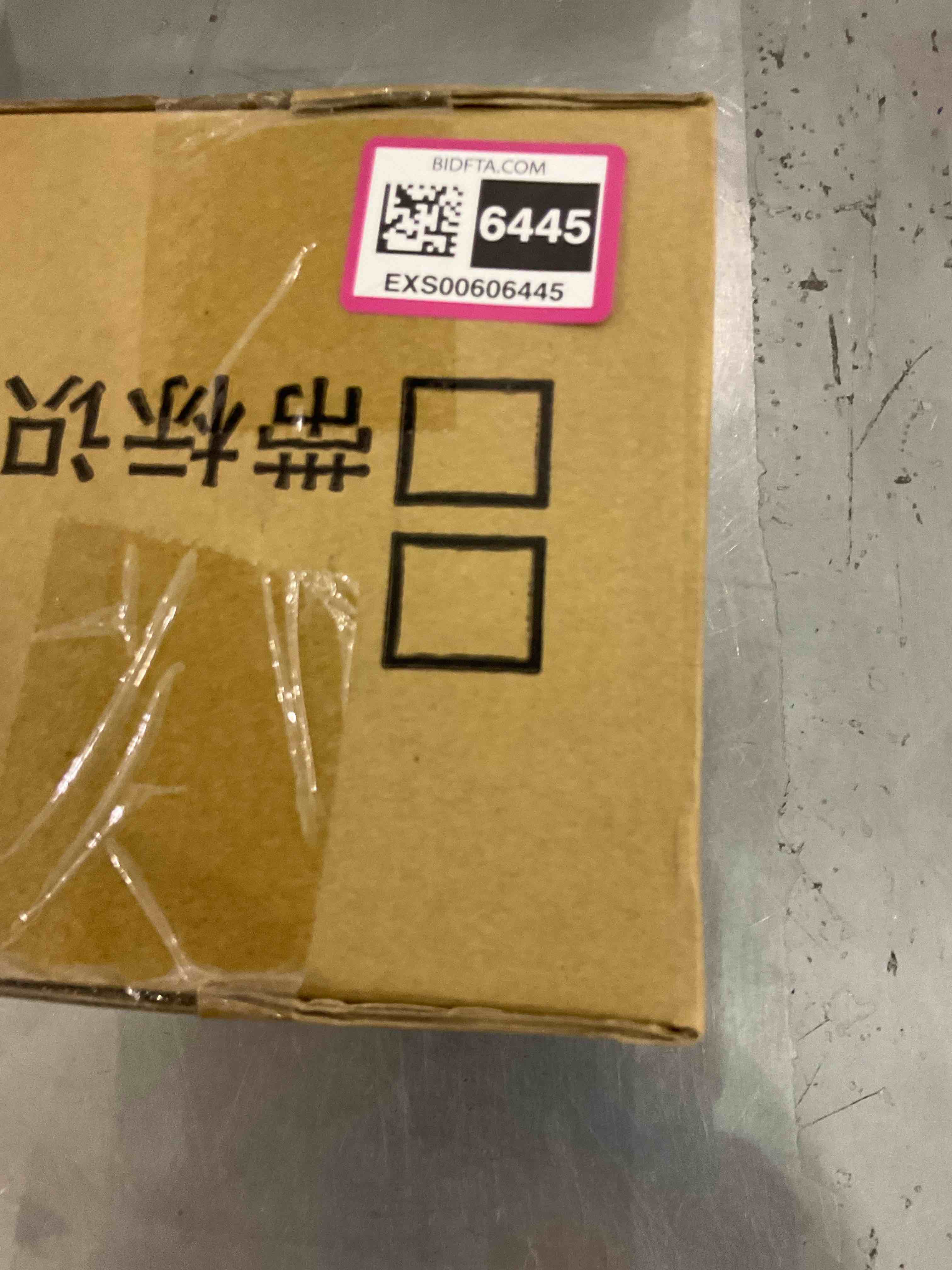 https://s3.amazonaws.com/lotting-images-prod/bidfta/EXS00606445_1698322909652.jpeg
