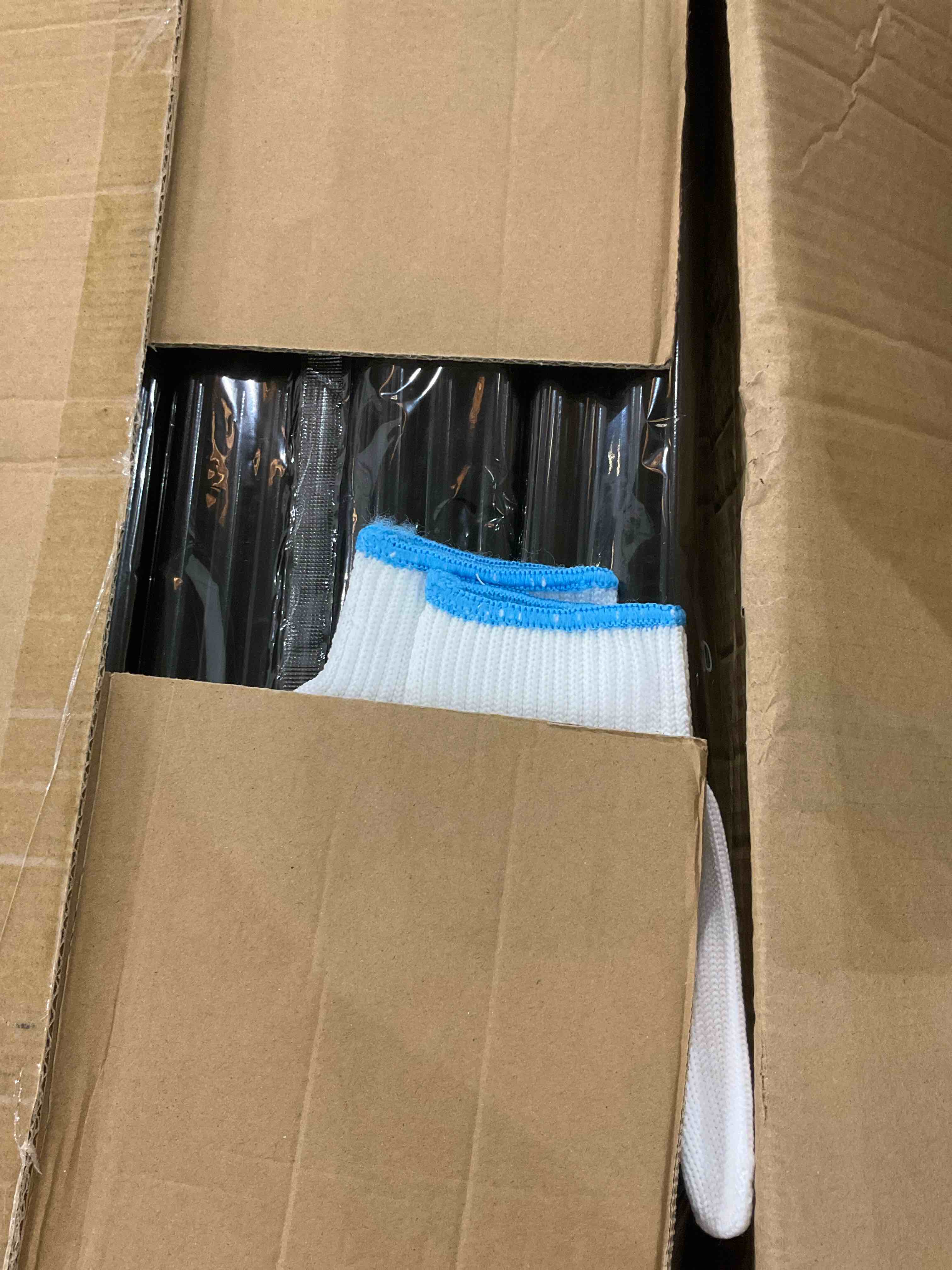 https://s3.amazonaws.com/lotting-images-prod/bidfta/EXS00606482_1698328962452.jpeg