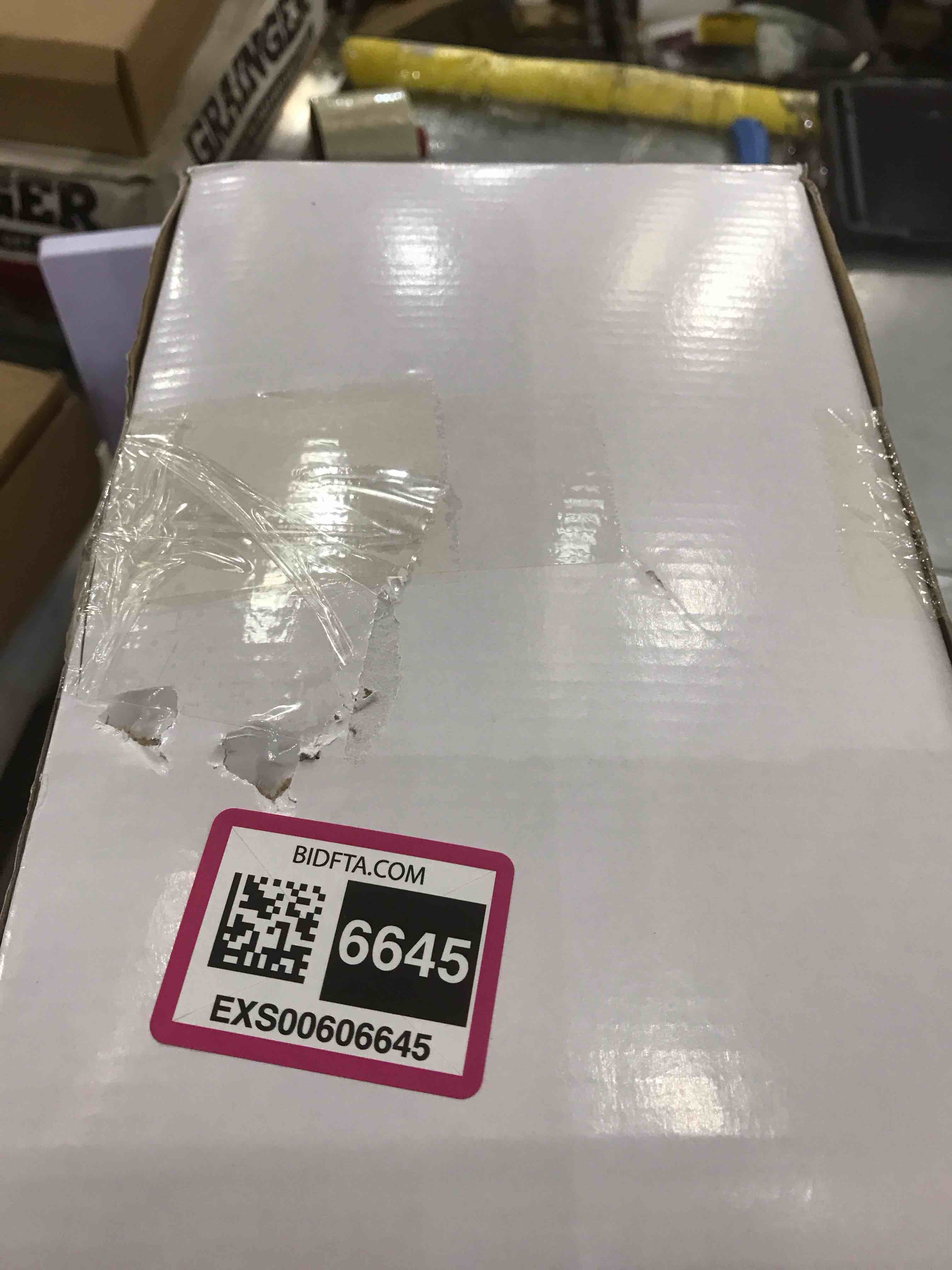 https://s3.amazonaws.com/lotting-images-prod/bidfta/EXS00606645_1698162853301.jpeg