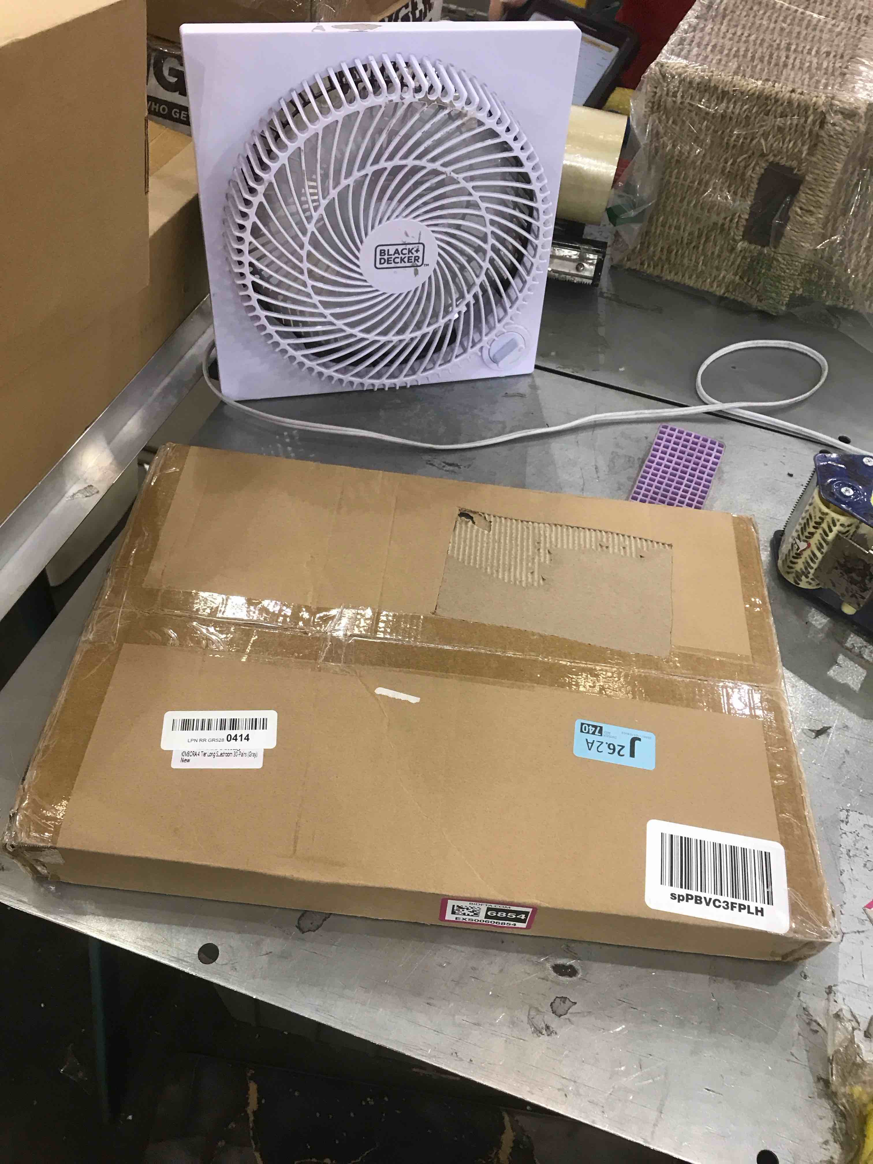 https://s3.amazonaws.com/lotting-images-prod/bidfta/EXS00606854_1698260463139.jpeg