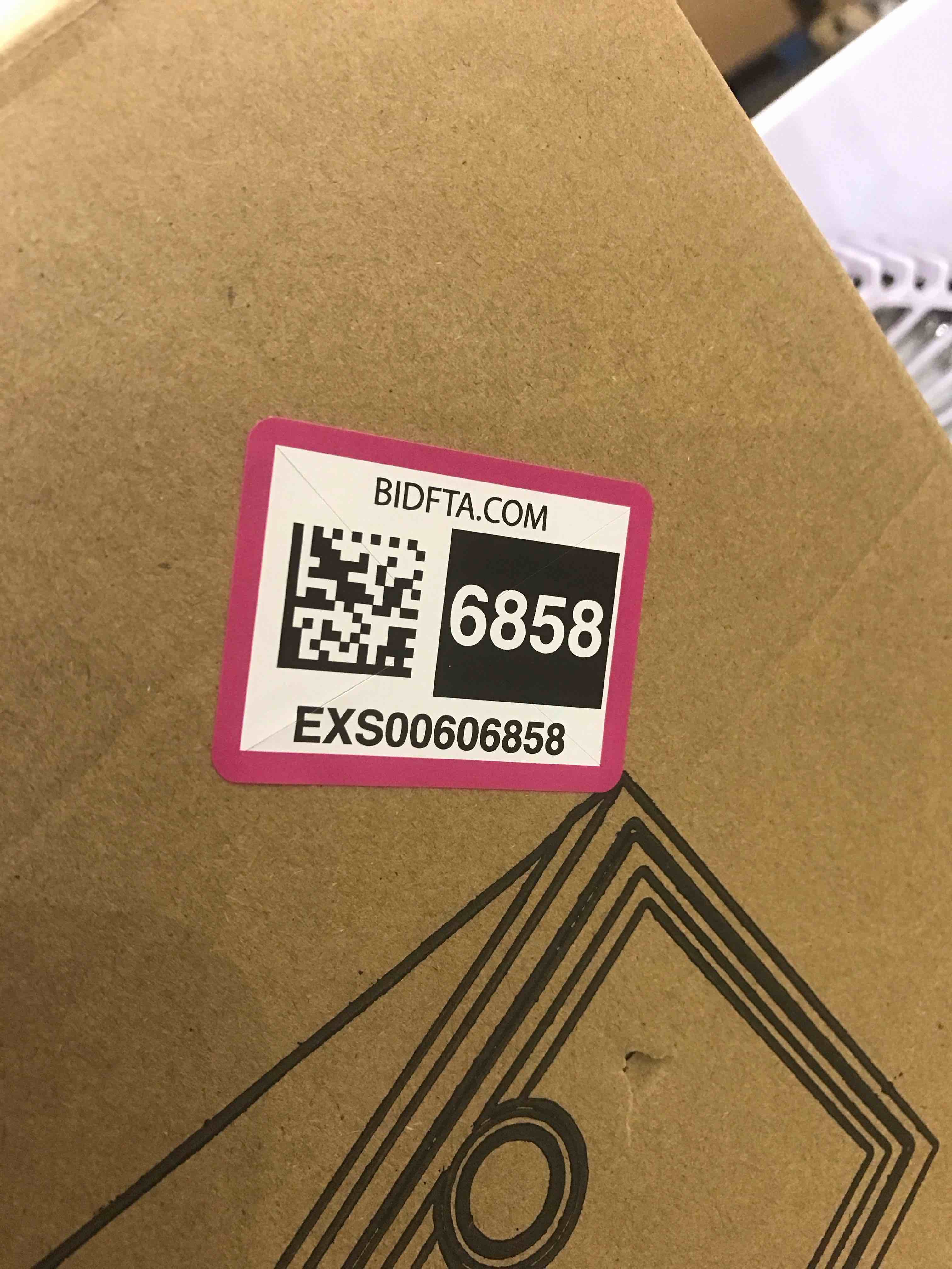 https://s3.amazonaws.com/lotting-images-prod/bidfta/EXS00606858_1698260967244.jpeg