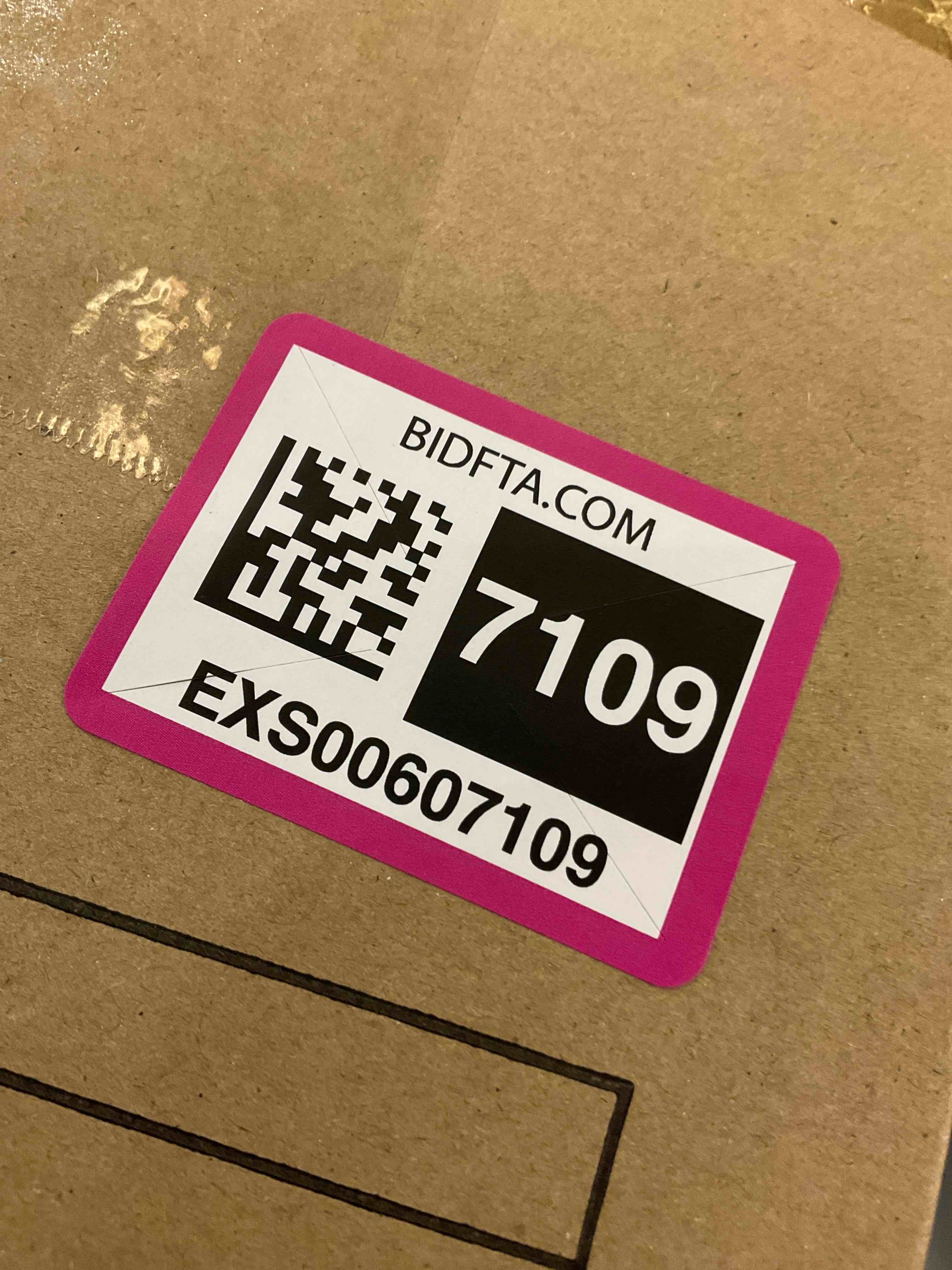 https://s3.amazonaws.com/lotting-images-prod/bidfta/EXS00607109_1698170096225.jpeg
