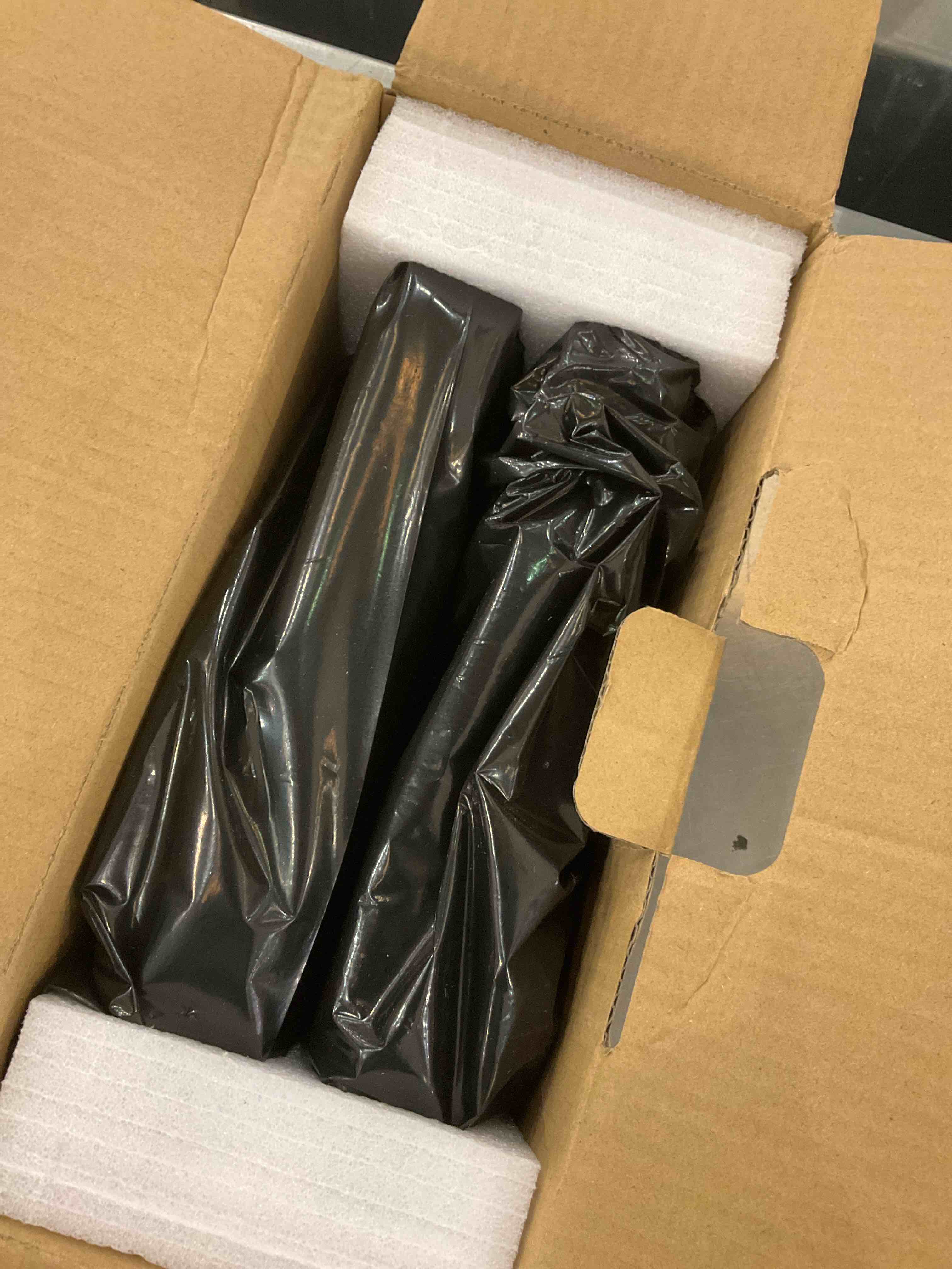 https://s3.amazonaws.com/lotting-images-prod/bidfta/EXS00607230_1698251998852.jpeg