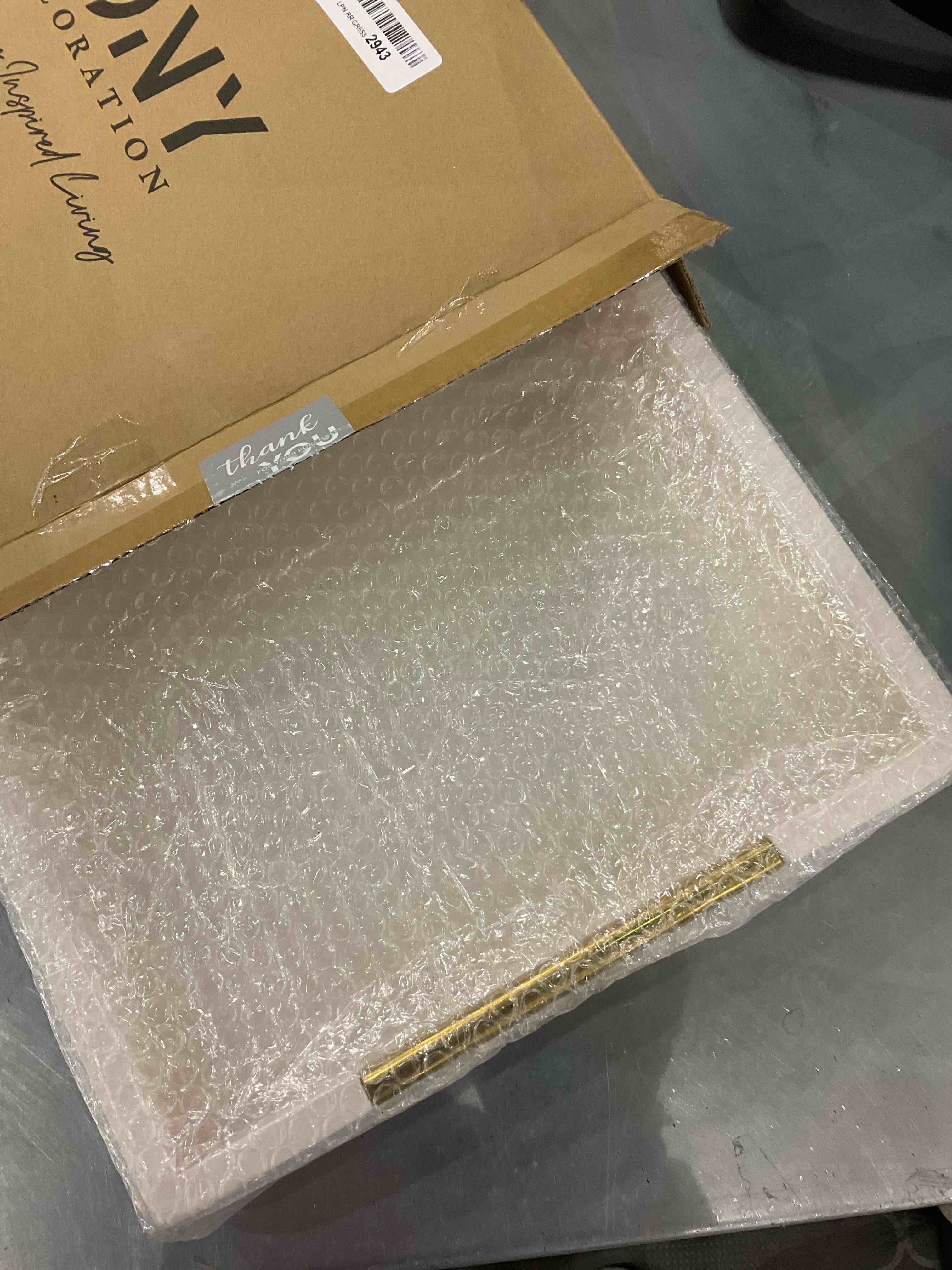https://s3.amazonaws.com/lotting-images-prod/bidfta/EXS00607388_1698670150630.jpeg