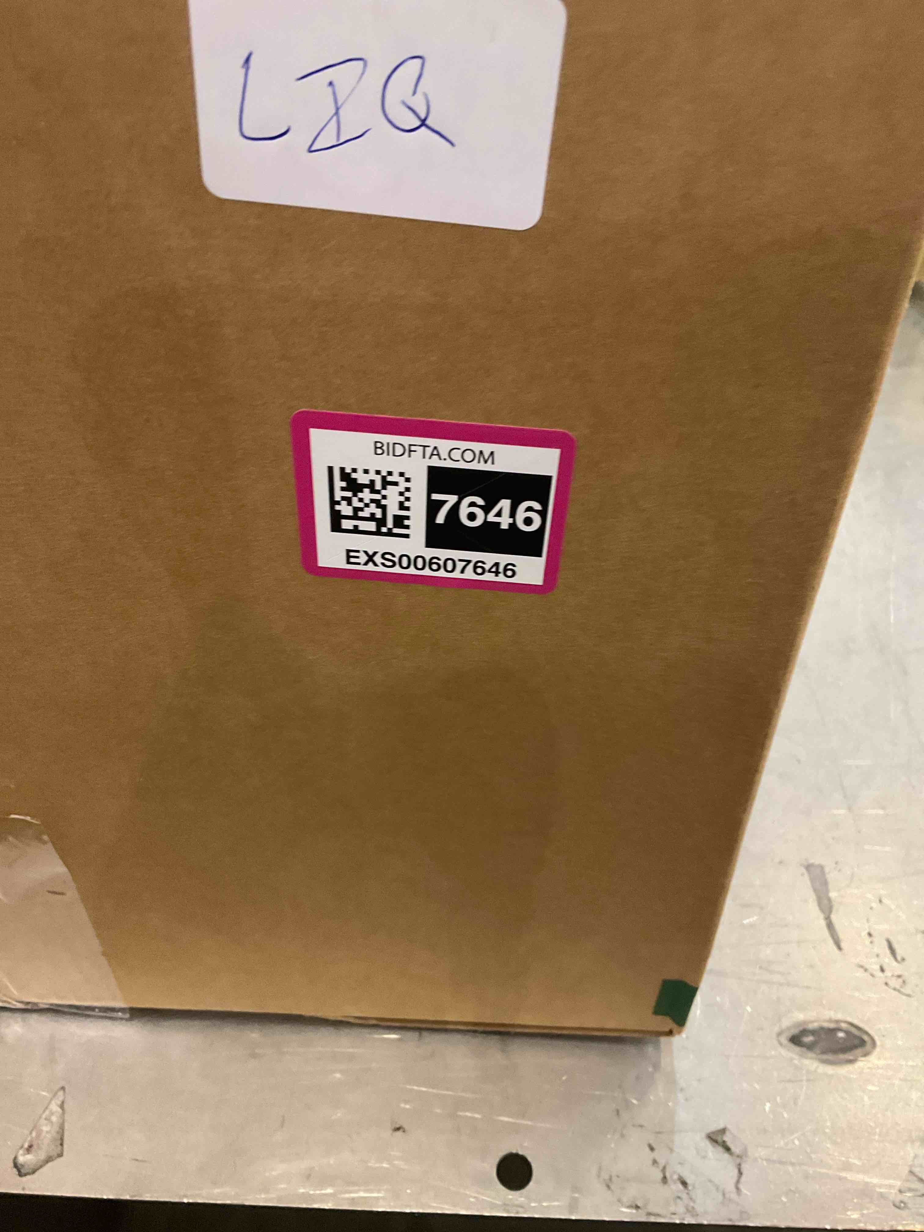 https://s3.amazonaws.com/lotting-images-prod/bidfta/EXS00607646_1698256377259.jpeg