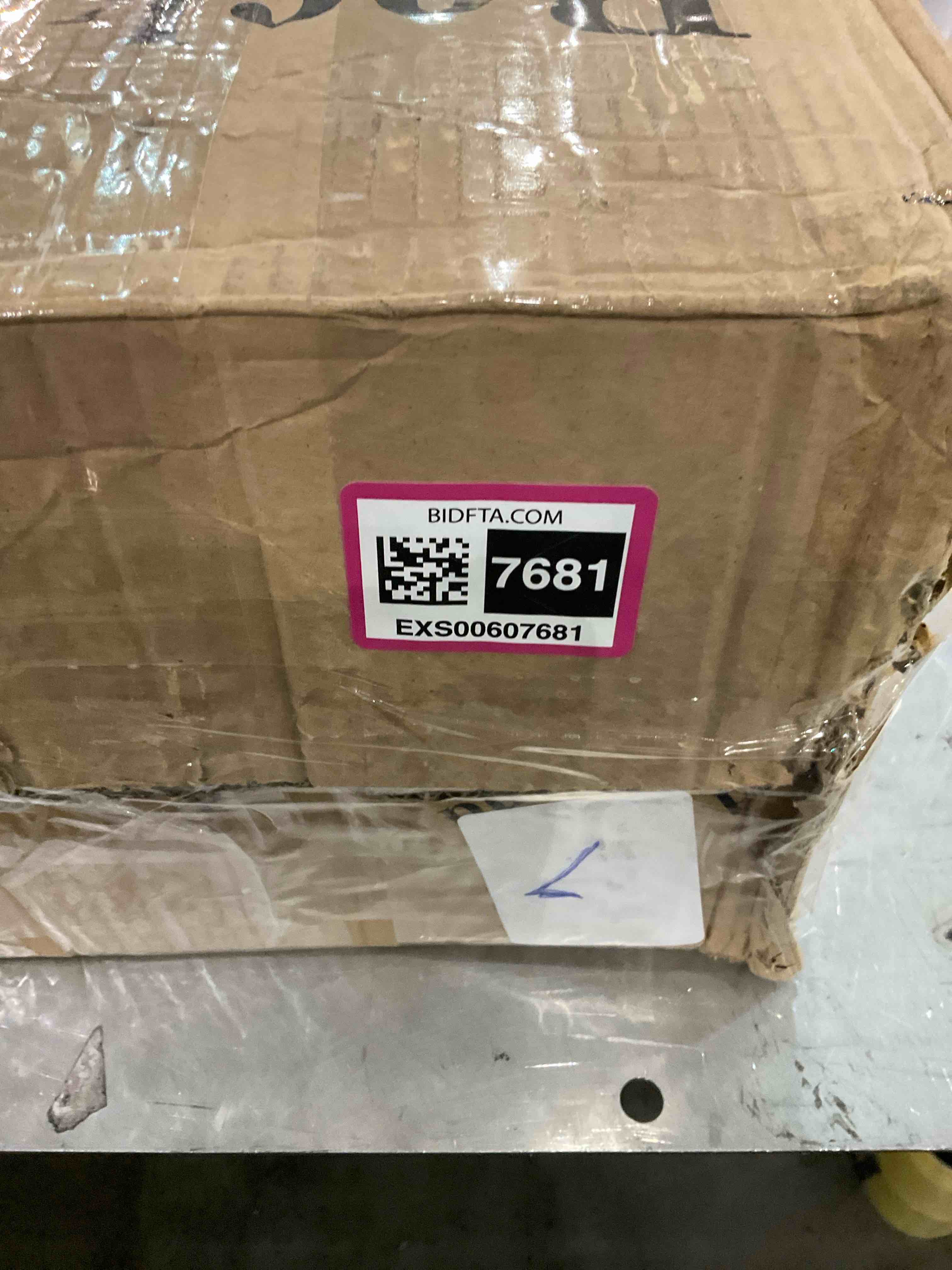 https://s3.amazonaws.com/lotting-images-prod/bidfta/EXS00607681_1698324540329.jpeg