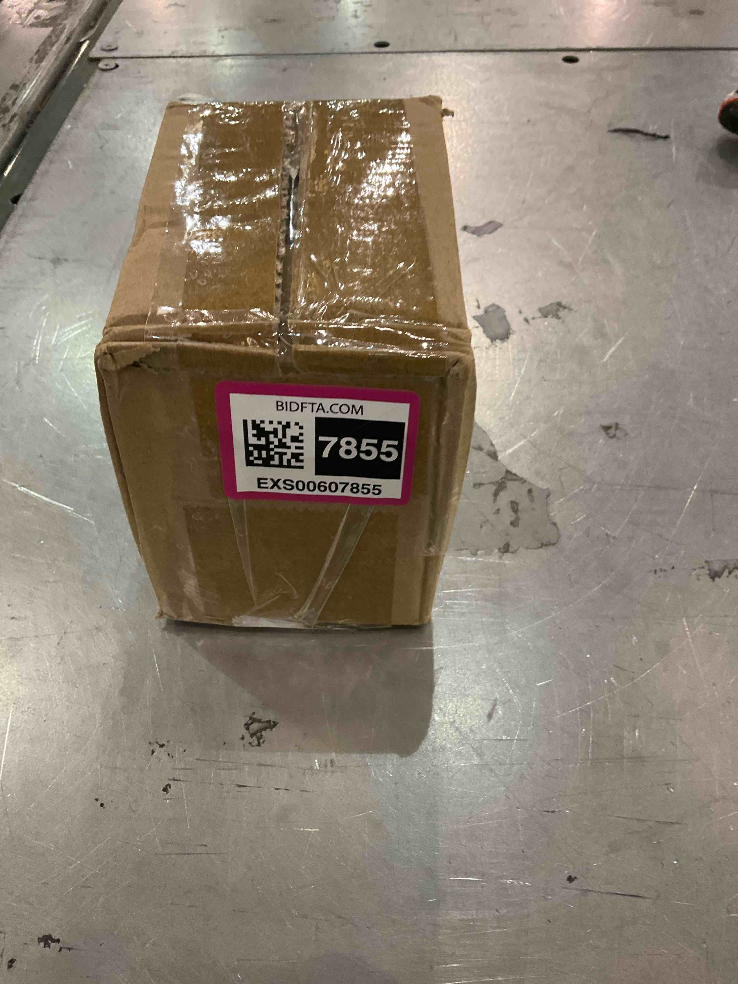 https://s3.amazonaws.com/lotting-images-prod/bidfta/EXS00607855_1698758521081.jpeg