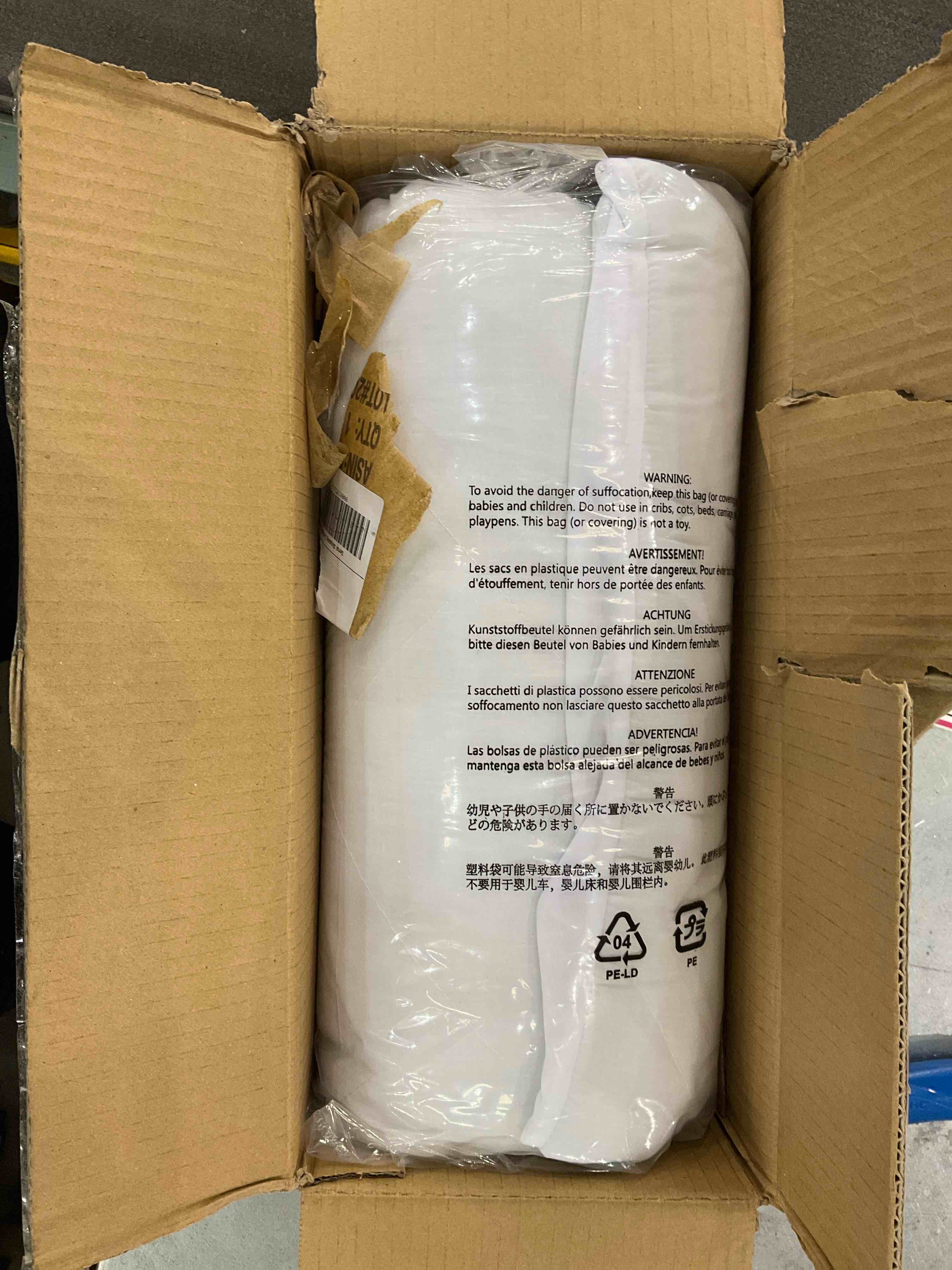 https://s3.amazonaws.com/lotting-images-prod/bidfta/EXS00608069_1698071381962.jpeg