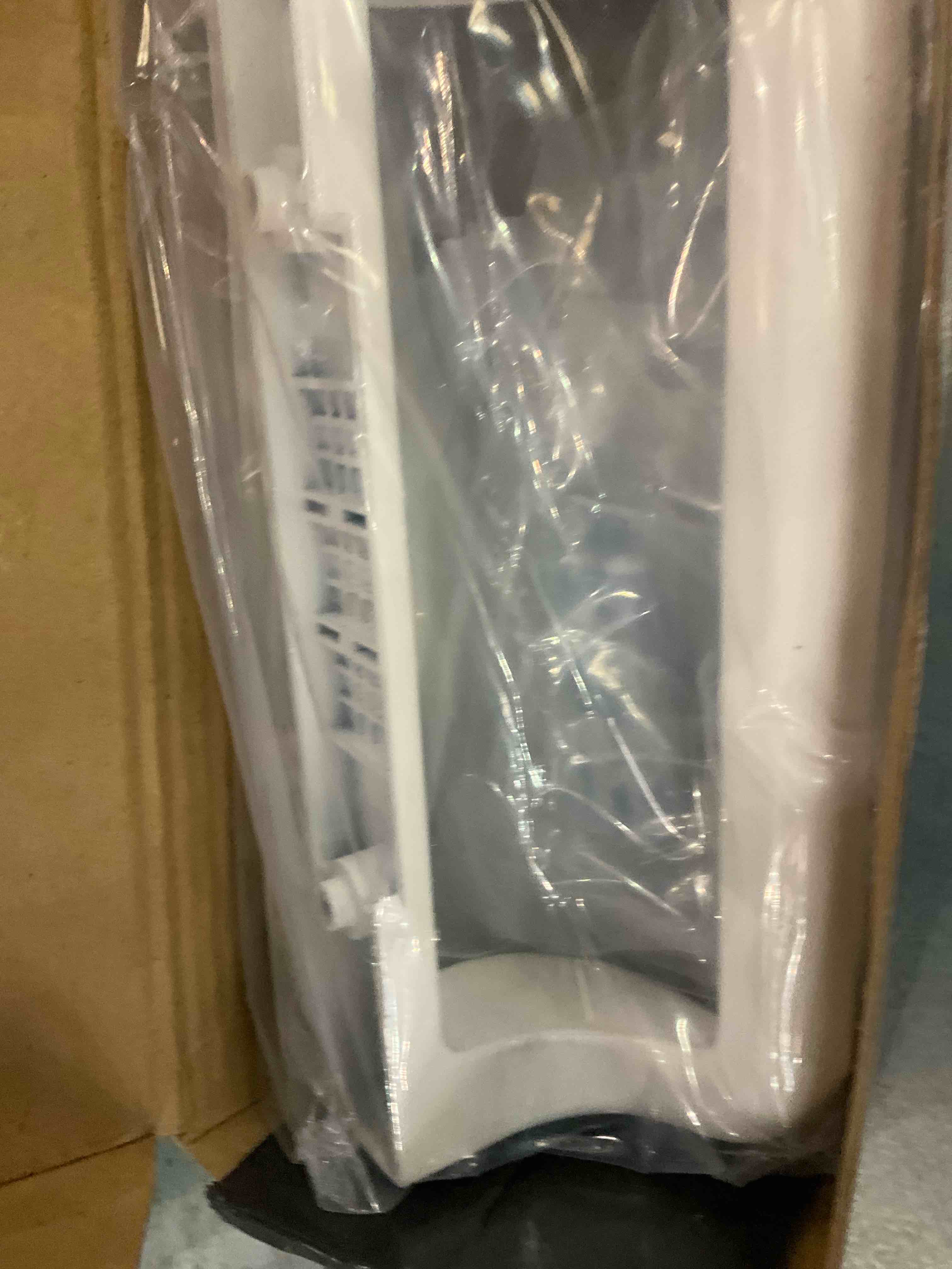 https://s3.amazonaws.com/lotting-images-prod/bidfta/EXS00609425_1700499159183.jpeg