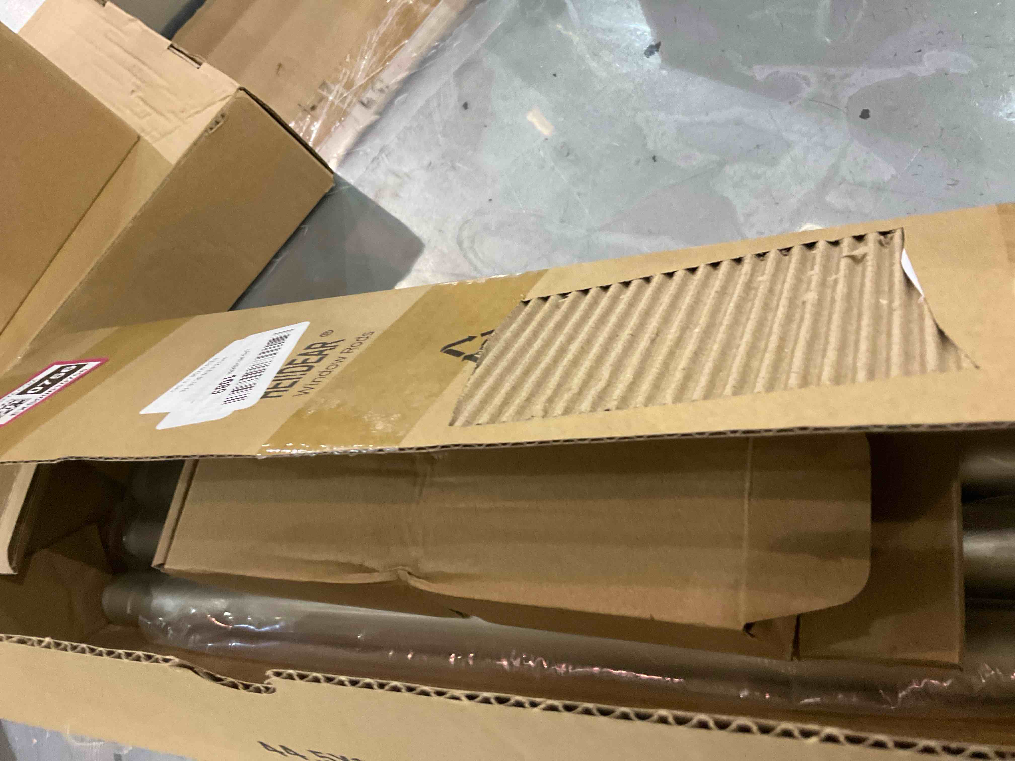 https://s3.amazonaws.com/lotting-images-prod/bidfta/EXS00610756_1700665817235.jpeg