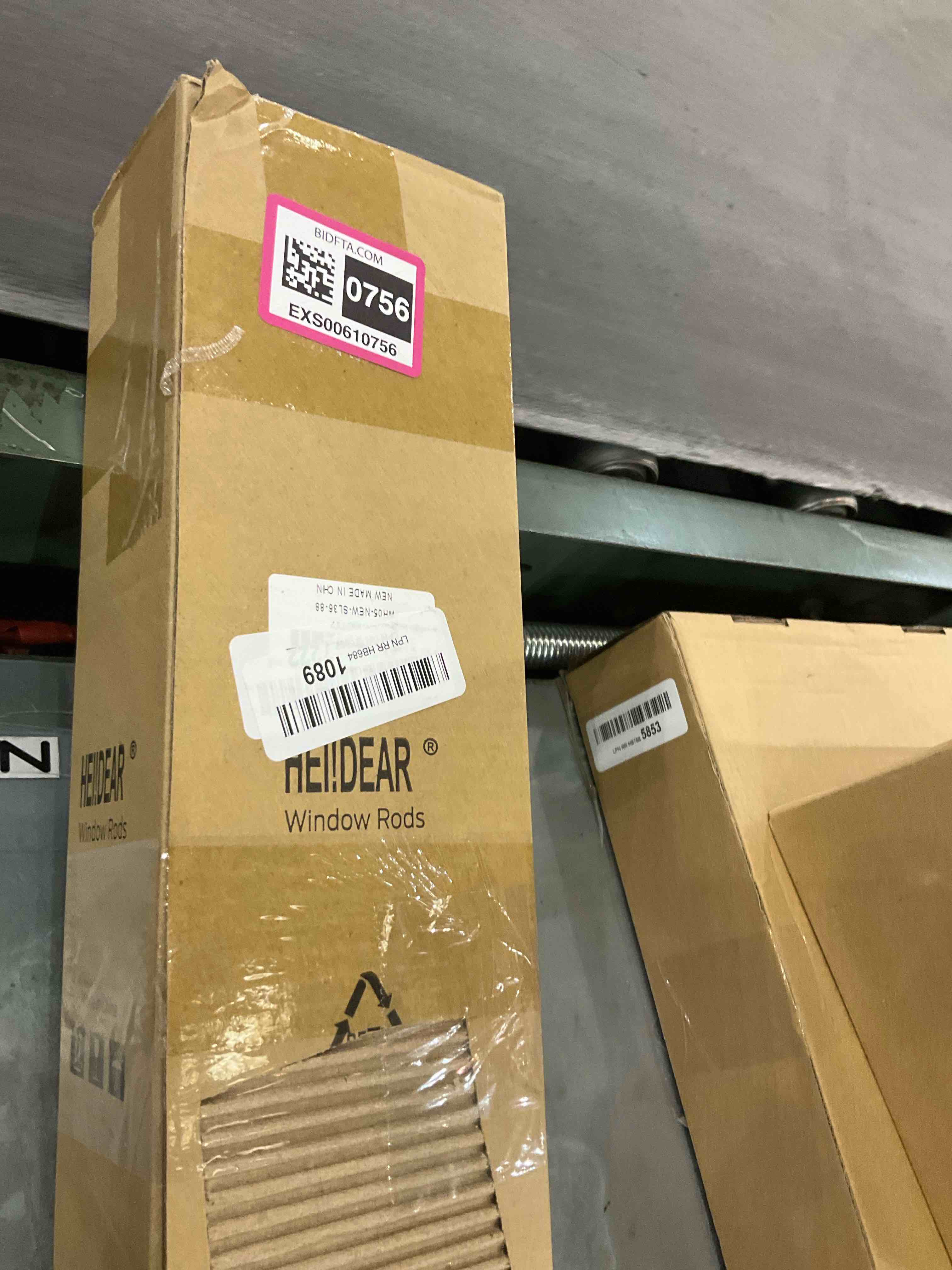 https://s3.amazonaws.com/lotting-images-prod/bidfta/EXS00610756_1700665880795.jpeg