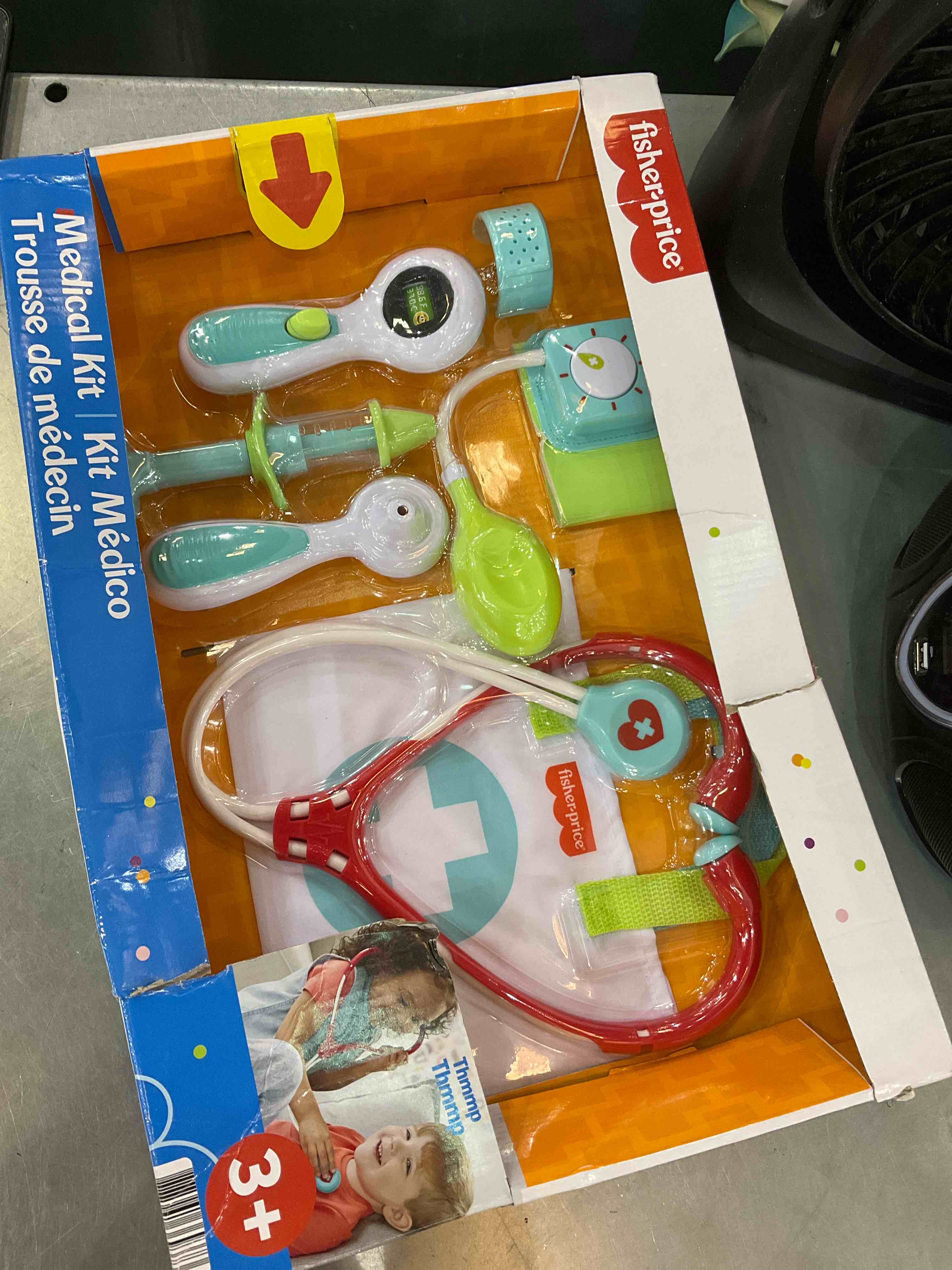 https://s3.amazonaws.com/lotting-images-prod/bidfta/EXS00611270_1697826504286.jpeg