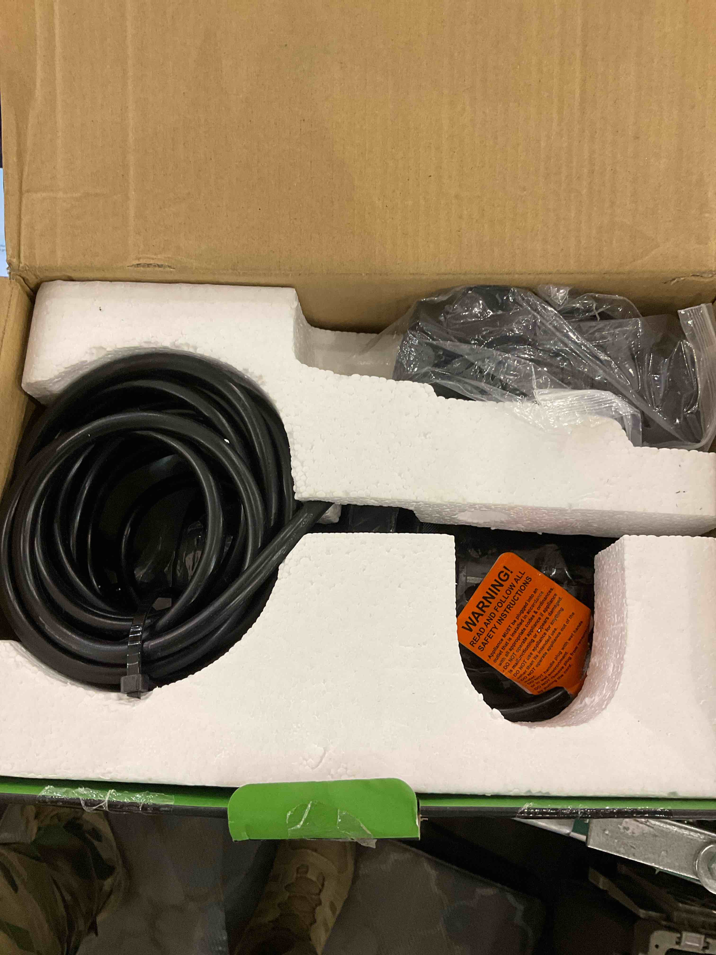 https://s3.amazonaws.com/lotting-images-prod/bidfta/EXS00611668_1698065507714.jpeg