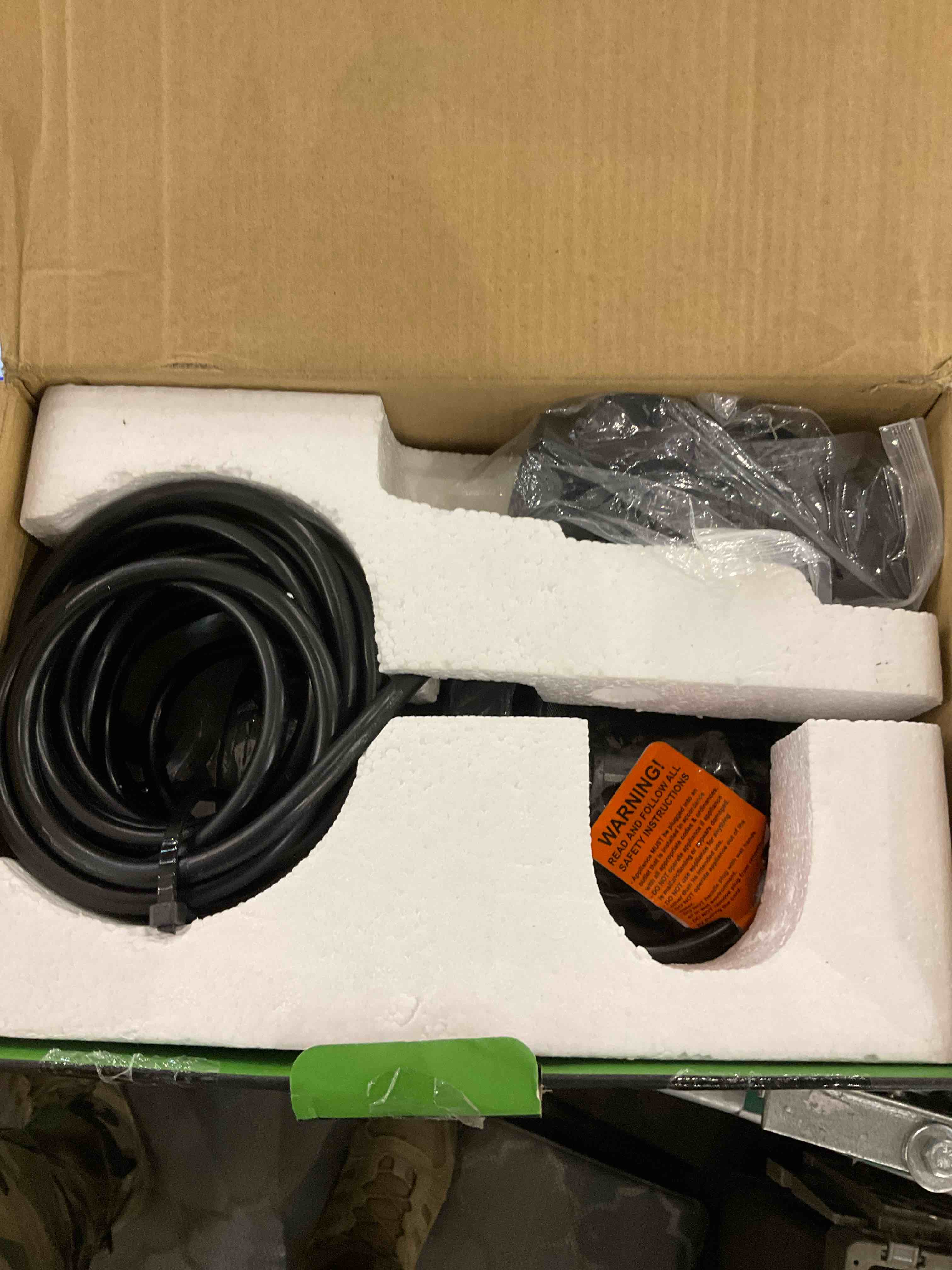 https://s3.amazonaws.com/lotting-images-prod/bidfta/EXS00611668_1698065508856.jpeg