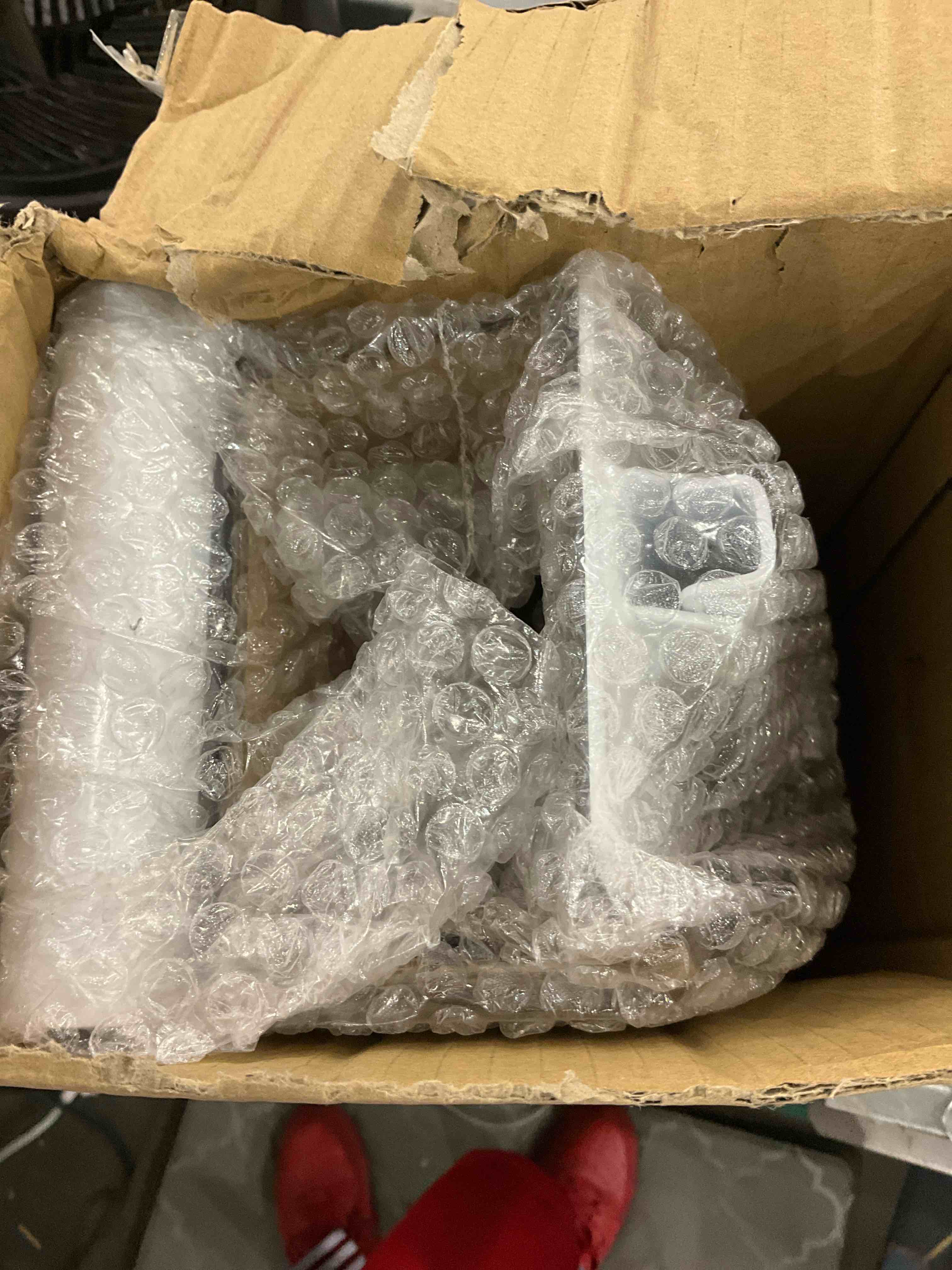 https://s3.amazonaws.com/lotting-images-prod/bidfta/EXS00611875_1698154755588.jpeg