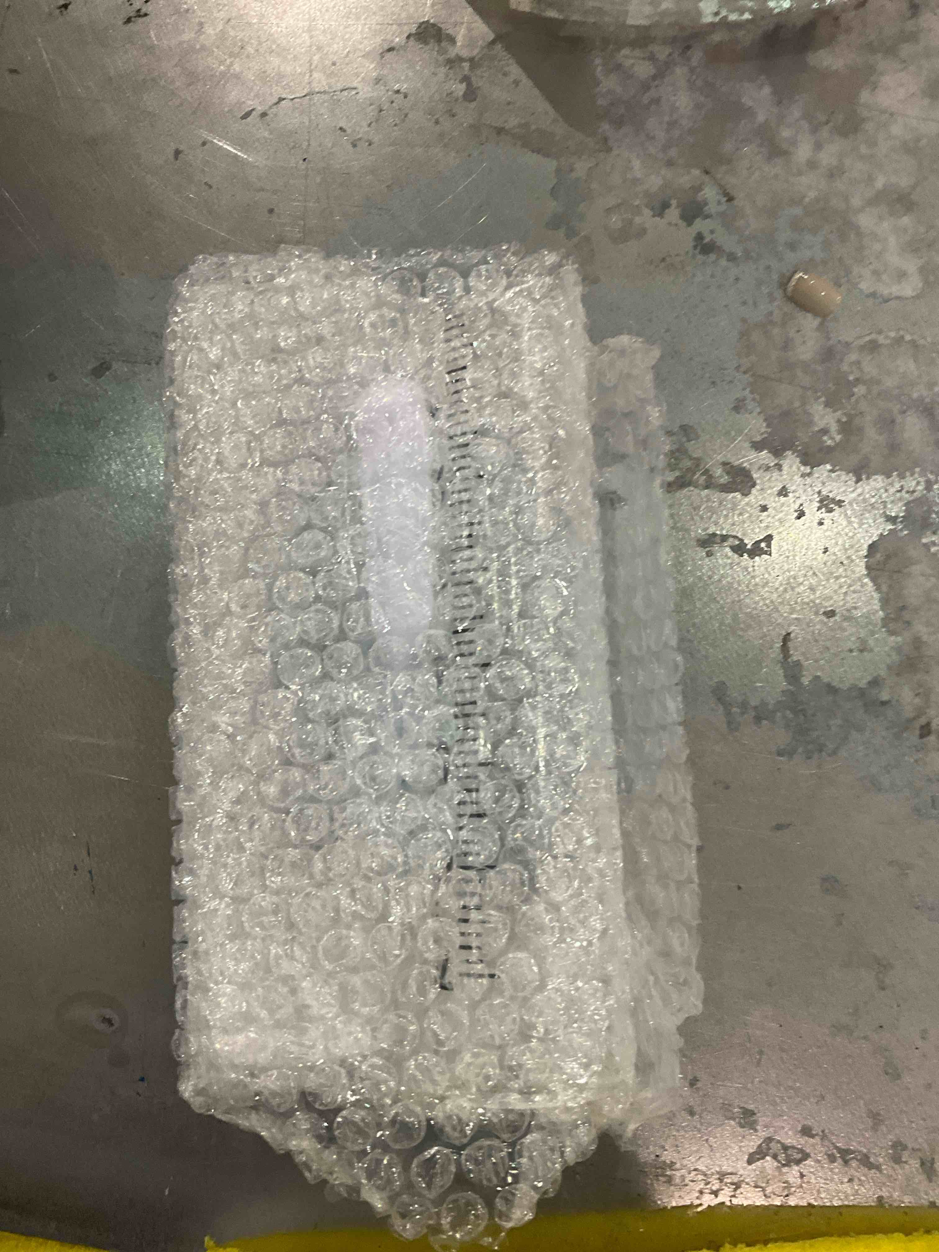 https://s3.amazonaws.com/lotting-images-prod/bidfta/EXS00612415_1698417362931.jpeg