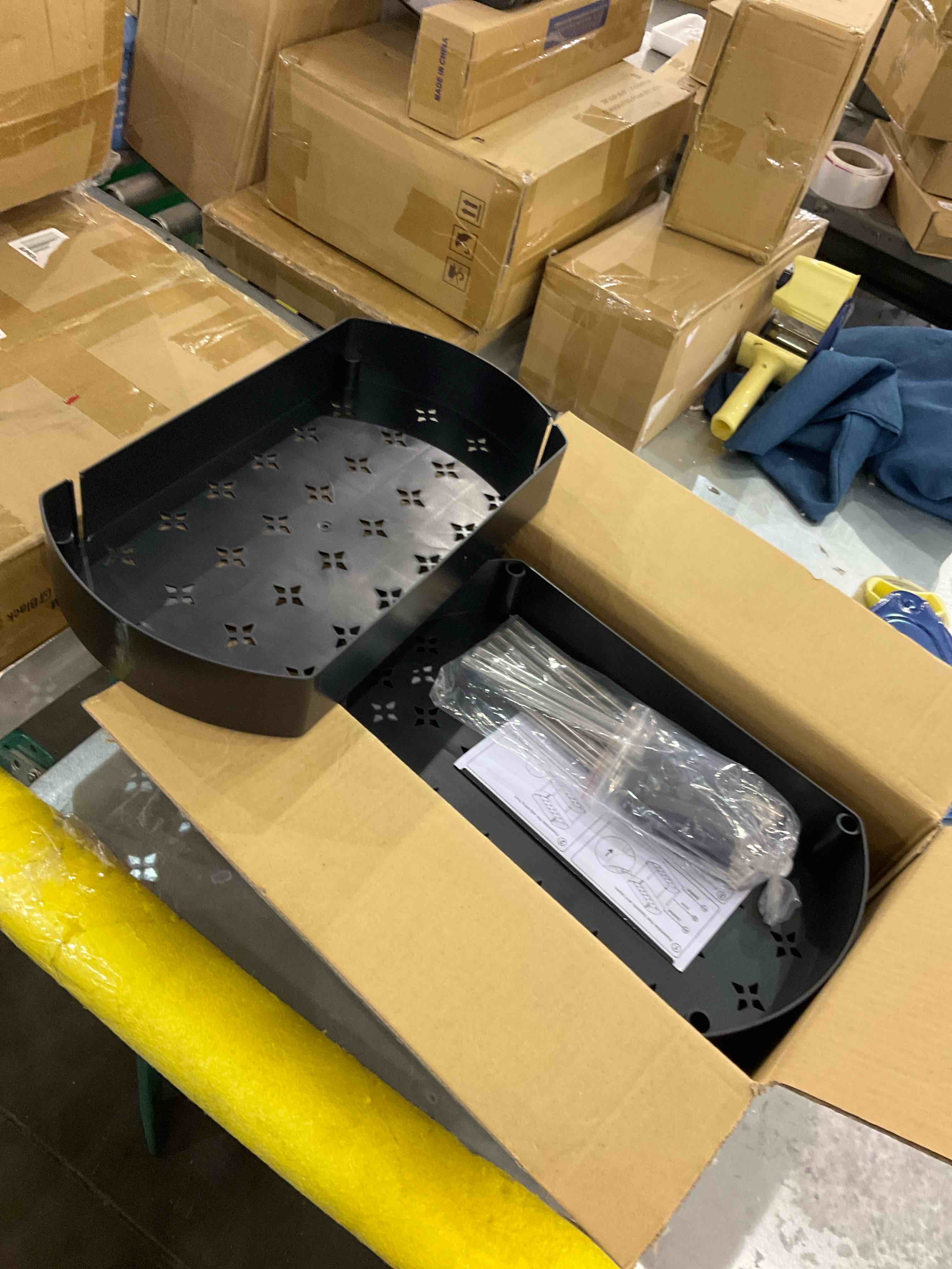 https://s3.amazonaws.com/lotting-images-prod/bidfta/EXS00612428_1698418678868.jpeg