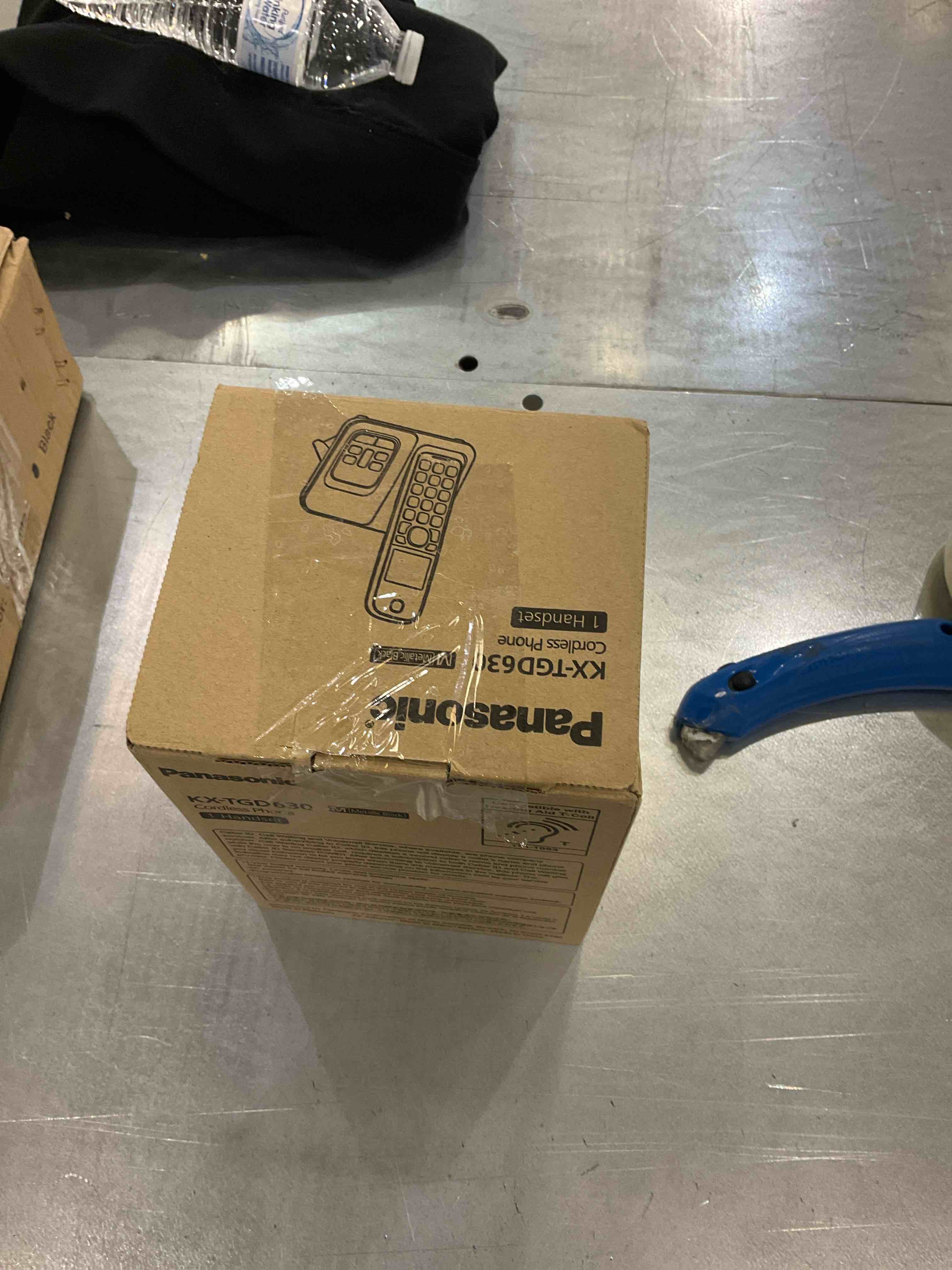 https://s3.amazonaws.com/lotting-images-prod/bidfta/EXS00612747_1697812561049.jpeg