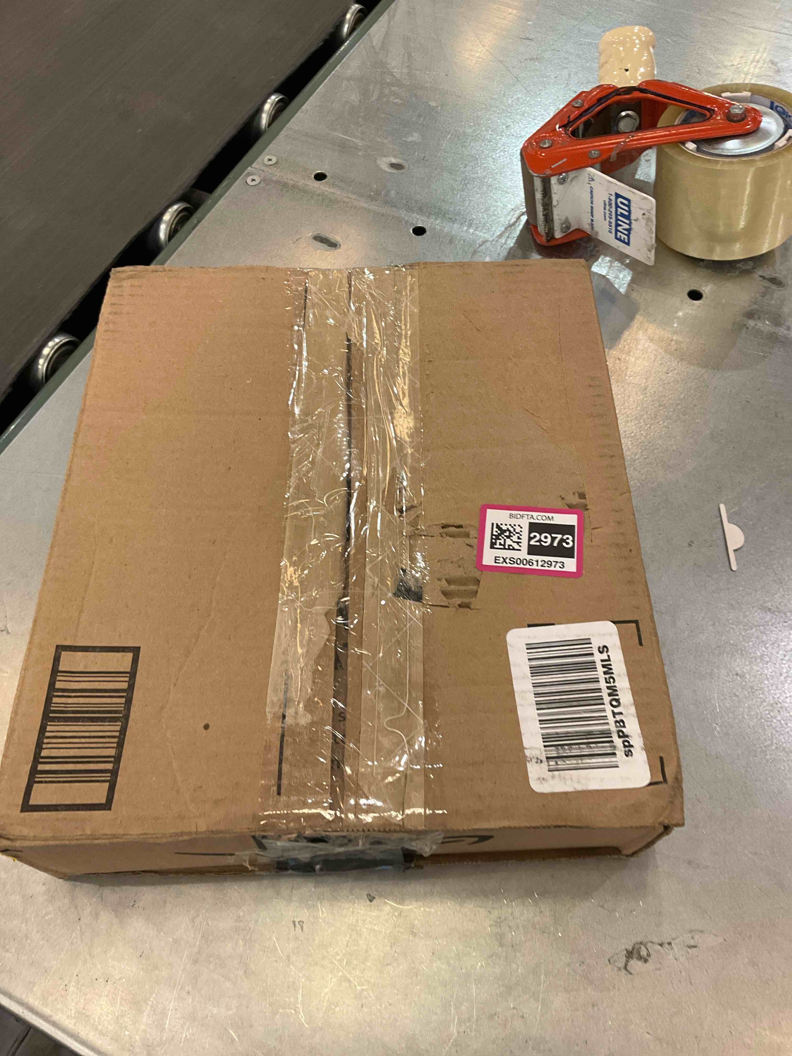 https://s3.amazonaws.com/lotting-images-prod/bidfta/EXS00612973_1698335621403.jpeg