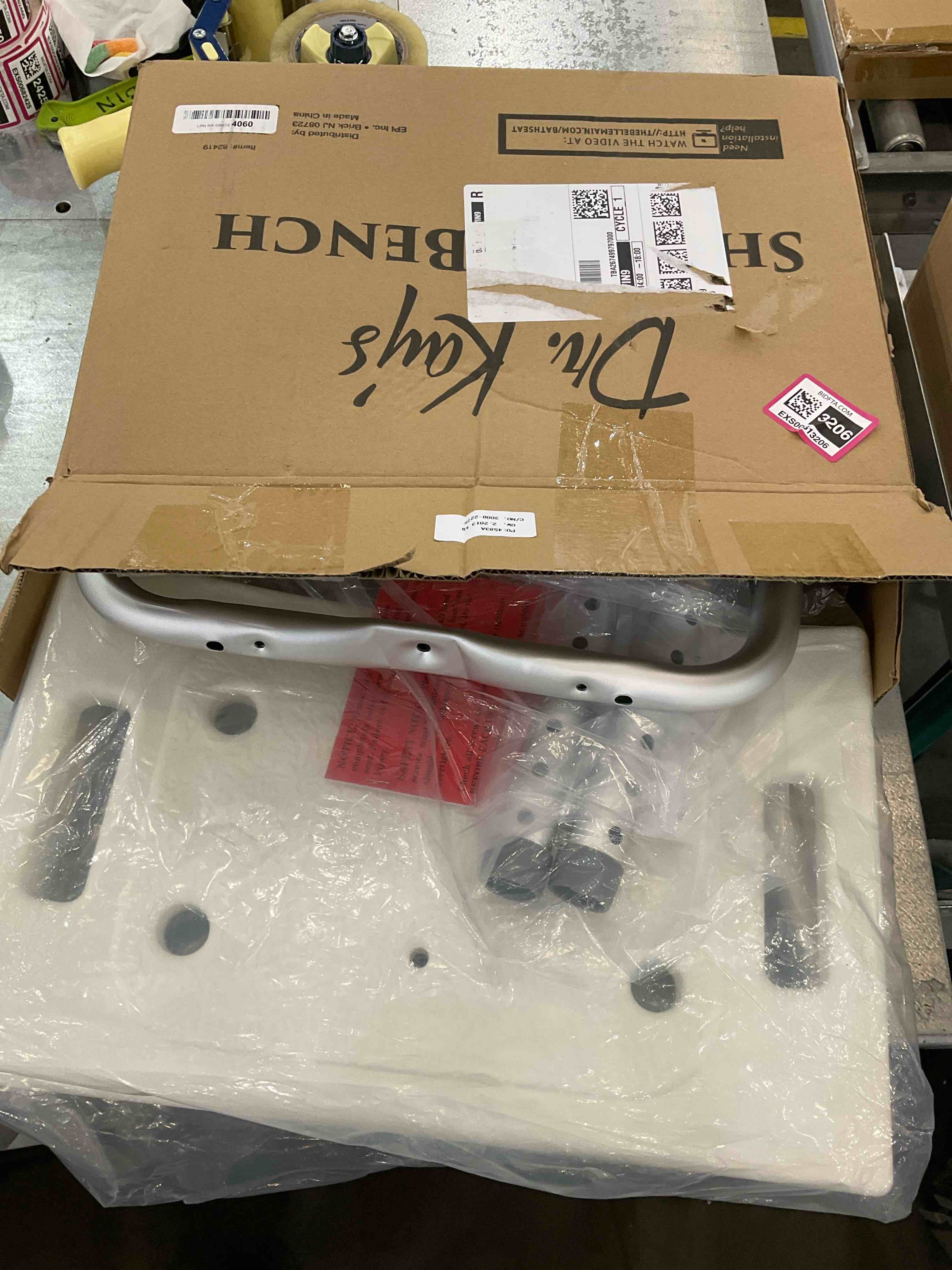 https://s3.amazonaws.com/lotting-images-prod/bidfta/EXS00613206_1698073206472.jpeg