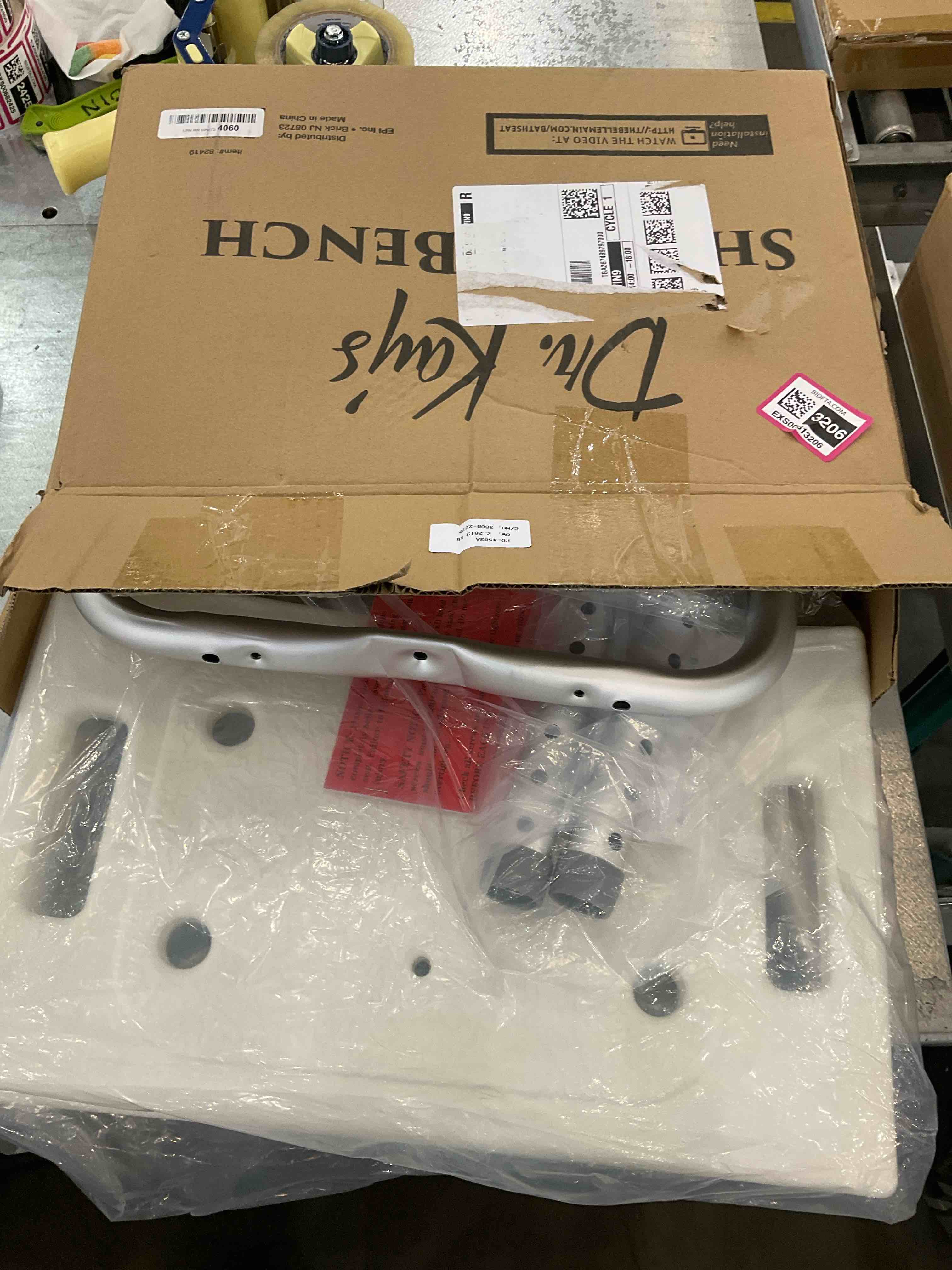 https://s3.amazonaws.com/lotting-images-prod/bidfta/EXS00613206_1698073207648.jpeg
