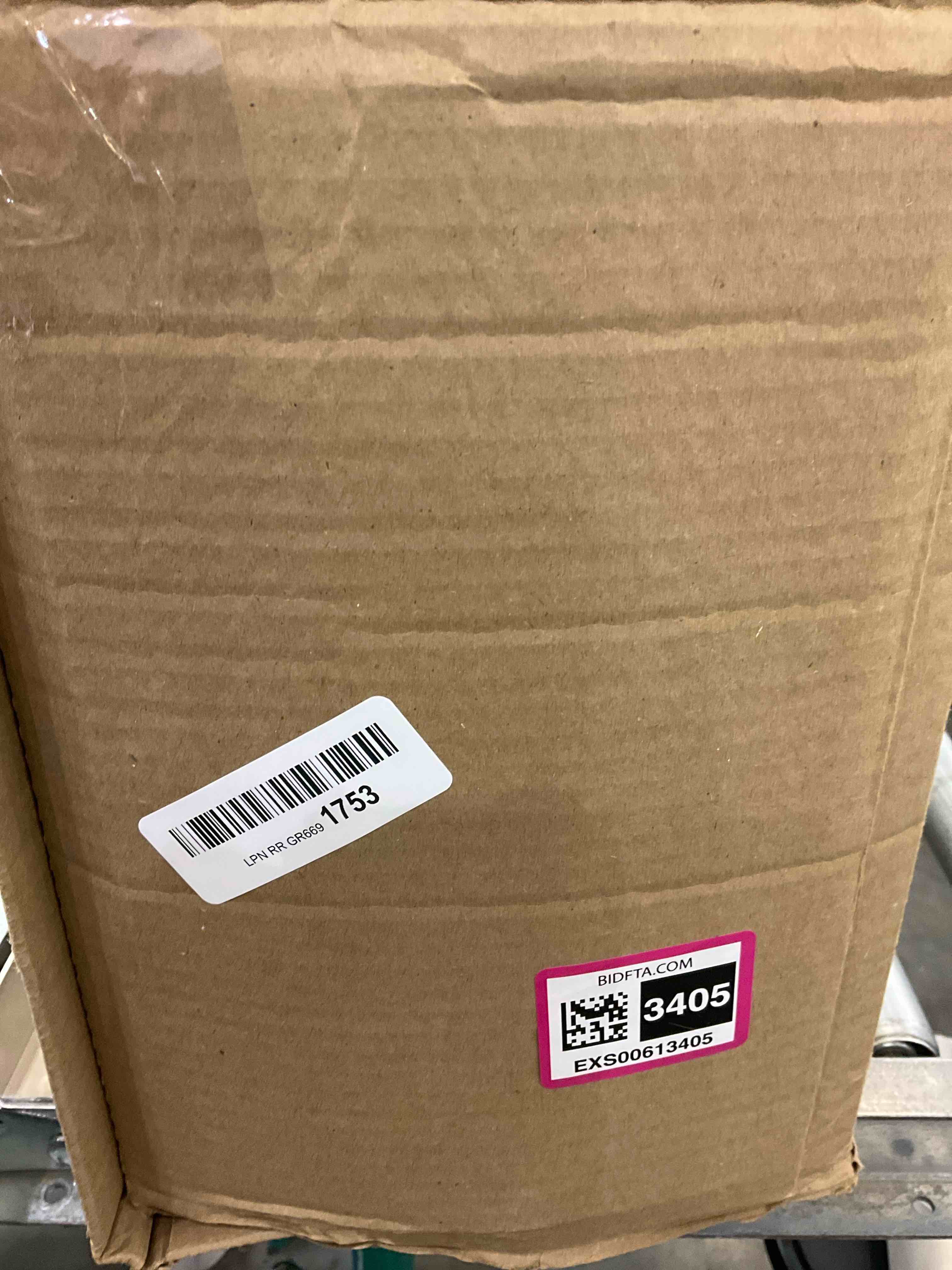 https://s3.amazonaws.com/lotting-images-prod/bidfta/EXS00613405_1698167467130.jpeg