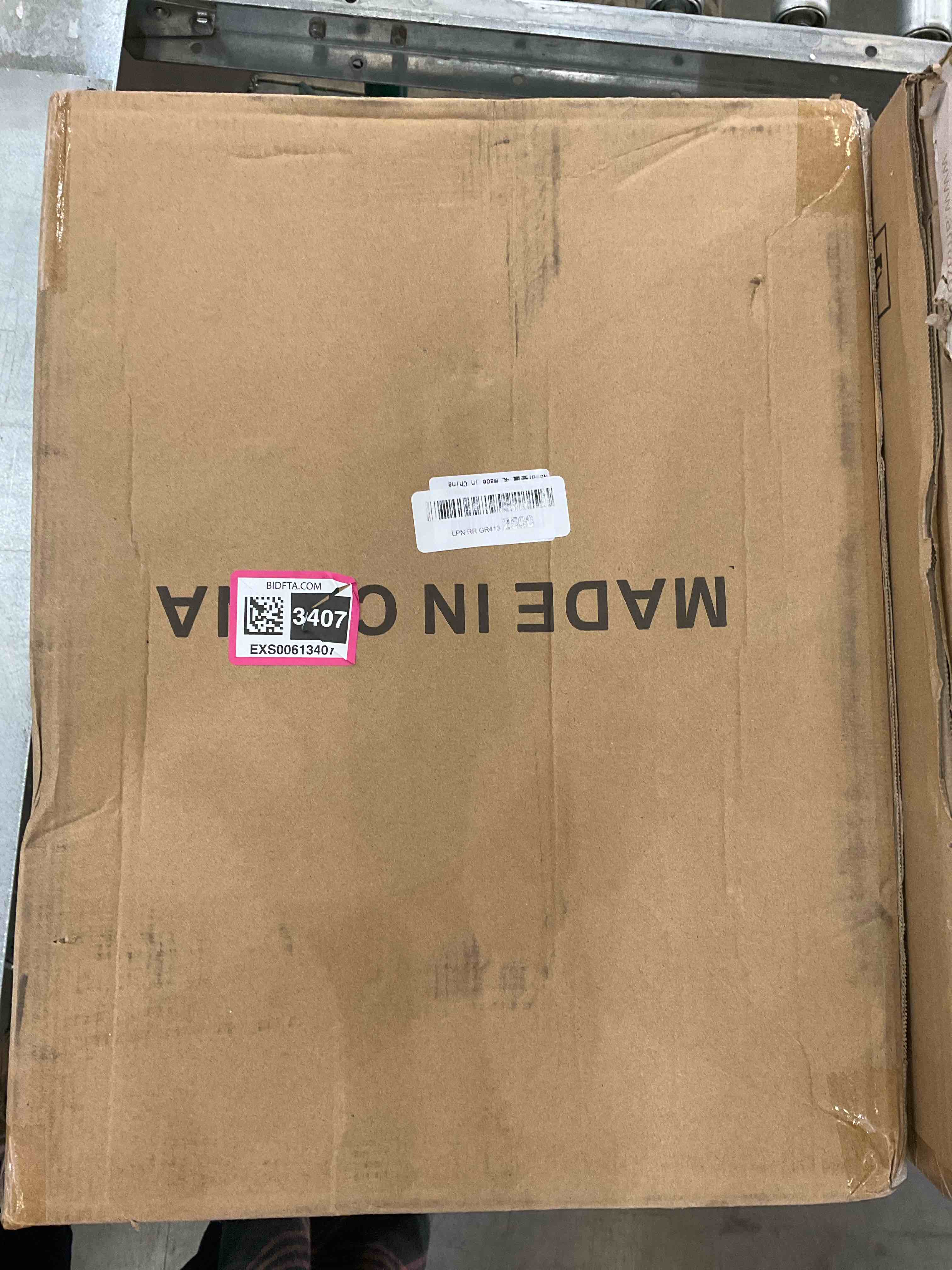 https://s3.amazonaws.com/lotting-images-prod/bidfta/EXS00613407_1698167905858.jpeg