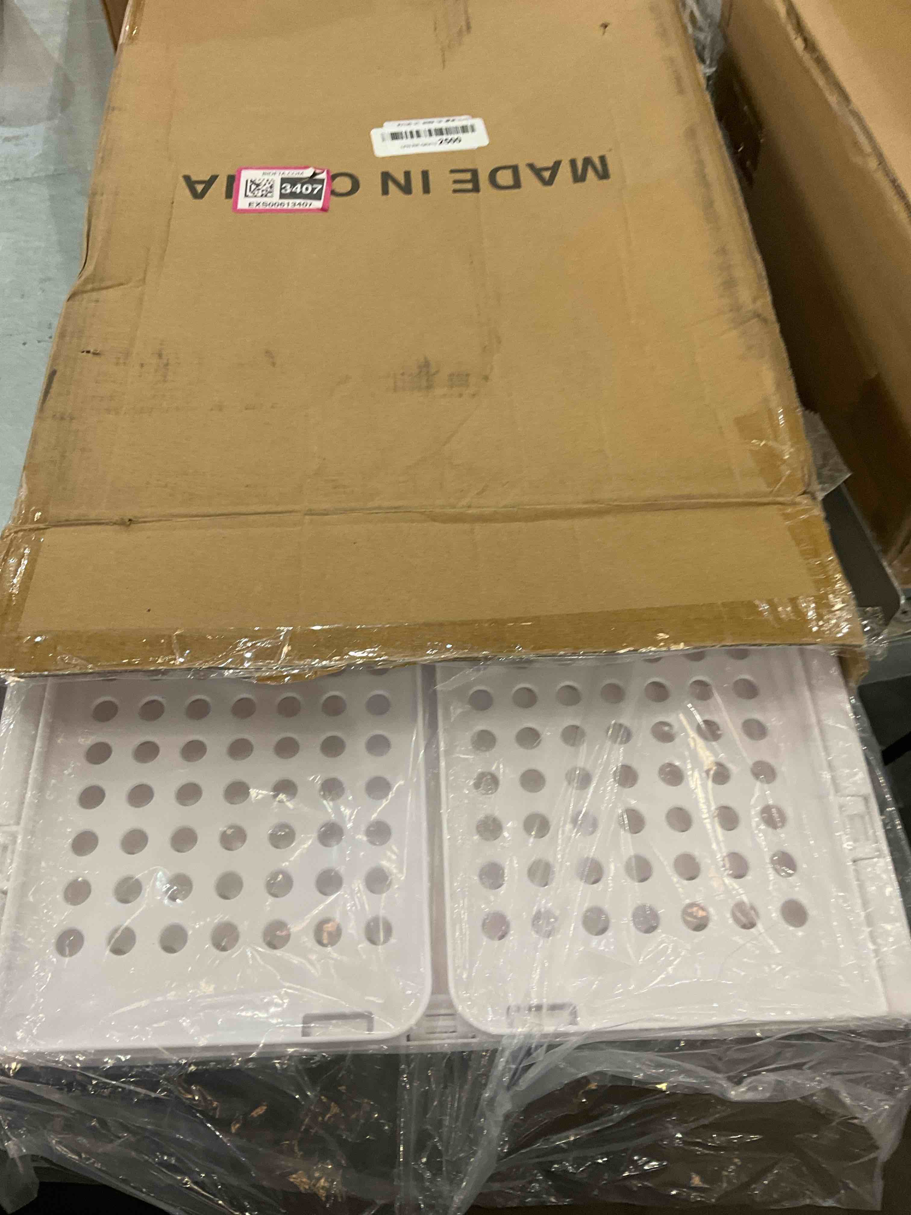 https://s3.amazonaws.com/lotting-images-prod/bidfta/EXS00613407_1698167957952.jpeg