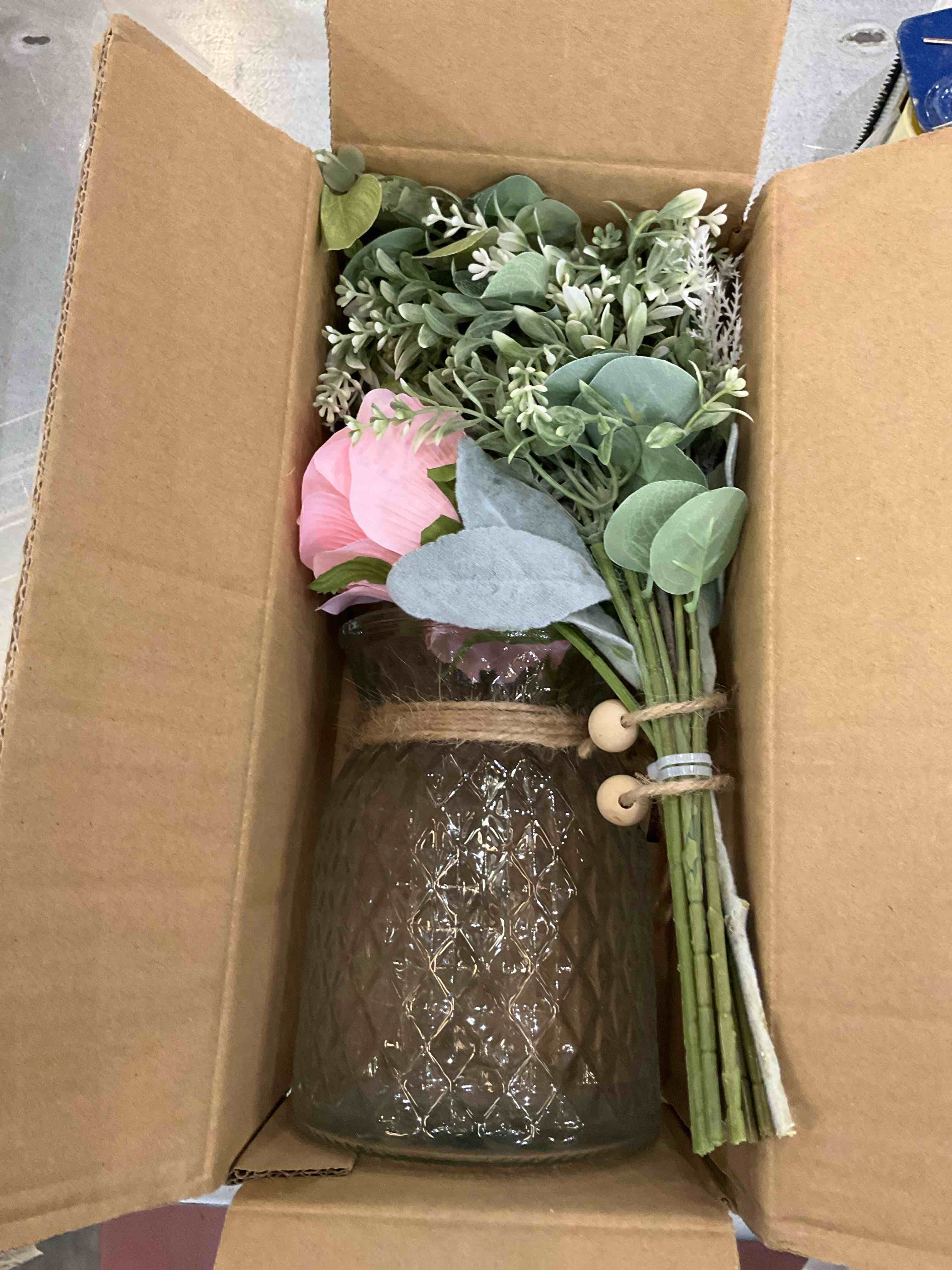 Magnavox MD6924 Portable Top Loading CD Boombox with AM/FM Stereo Radio in Black | CD-R/CD-RW Compatible | LED Display | AUX Port Supported | Programmable CD Player |