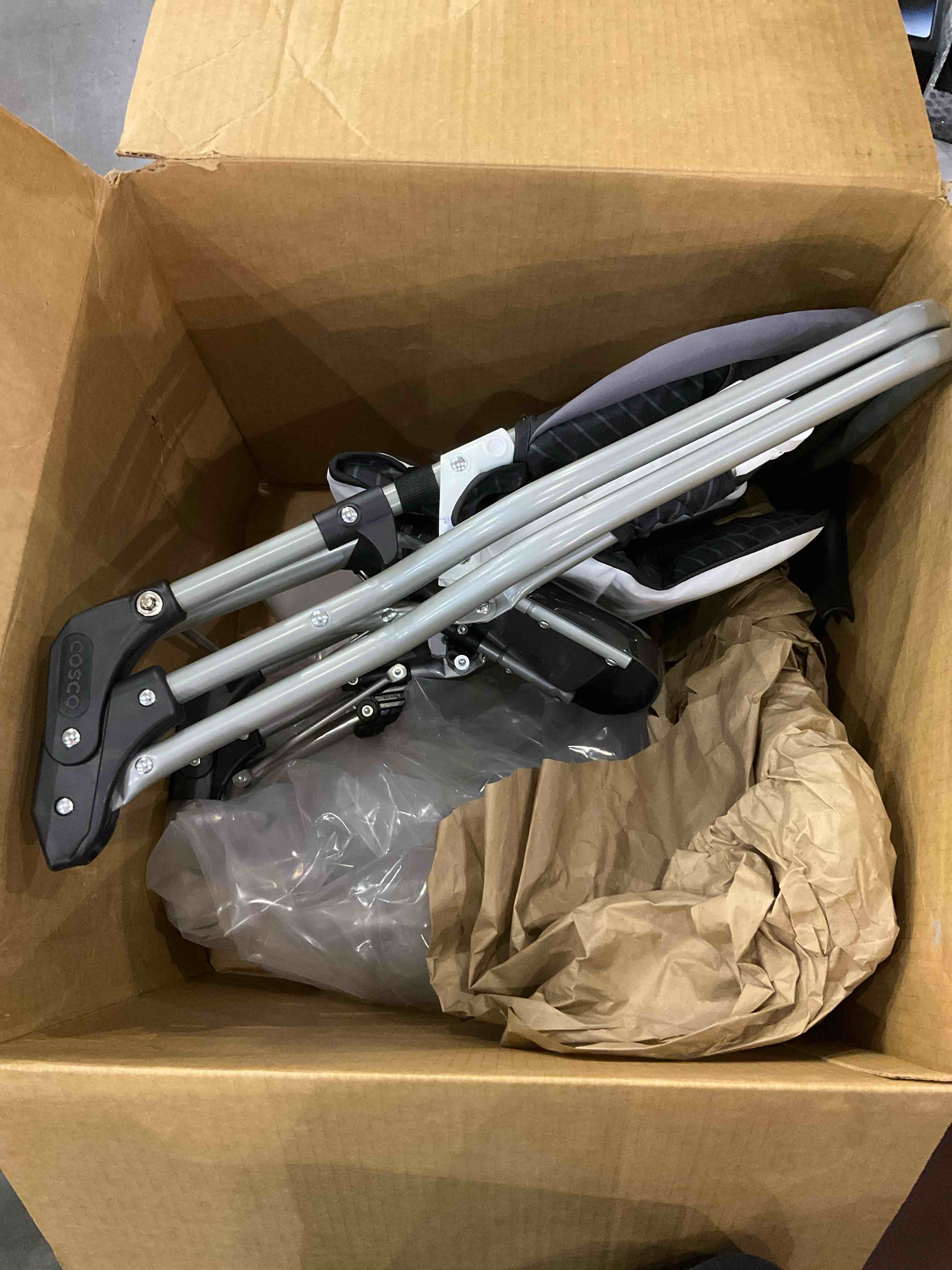 Cosco Simple Fold Deluxe High Chair, Black Arrows