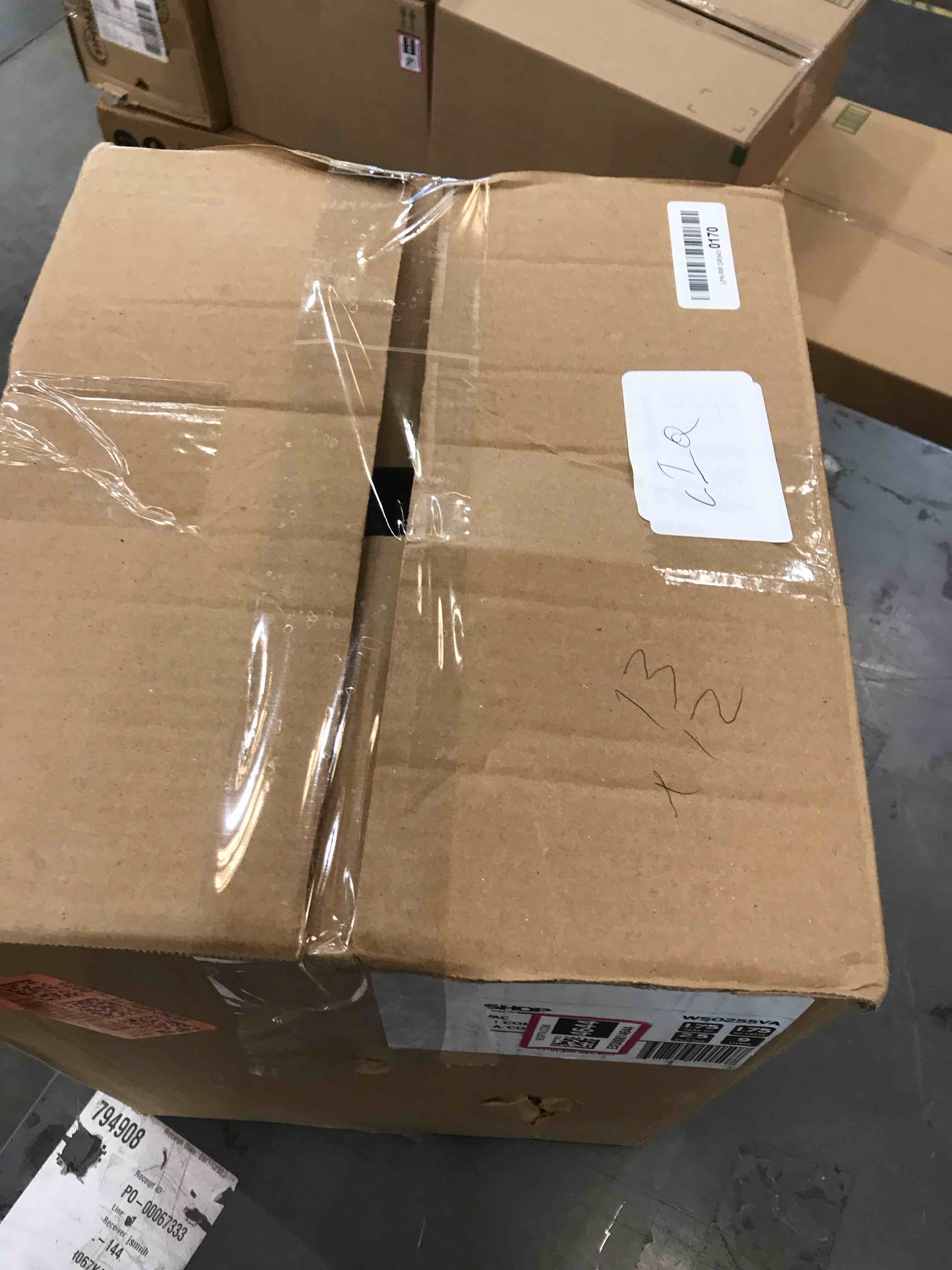 https://s3.amazonaws.com/lotting-images-prod/bidfta/EXS00614644_1697817036040.jpeg
