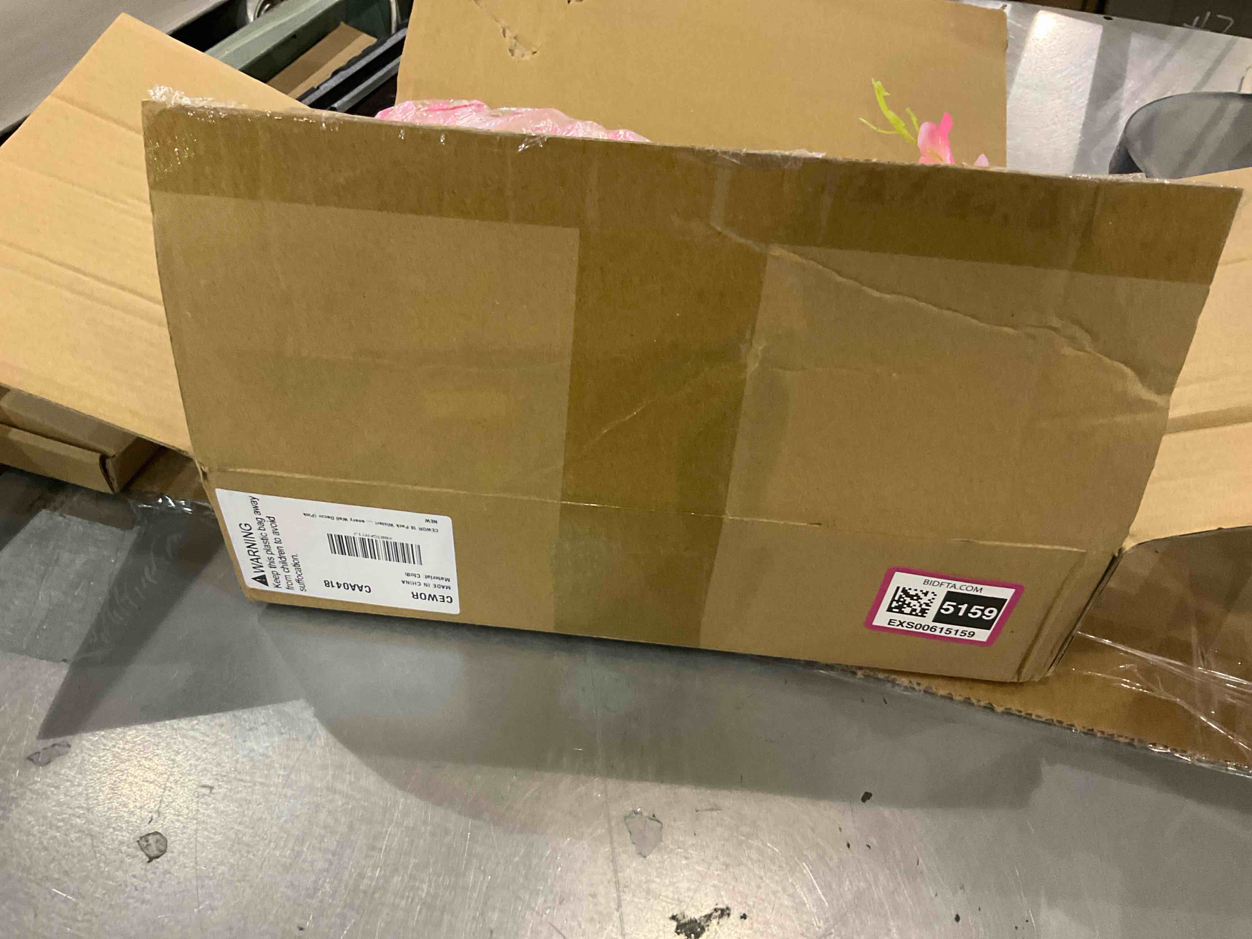 https://s3.amazonaws.com/lotting-images-prod/bidfta/EXS00615159_1698670228735.jpeg