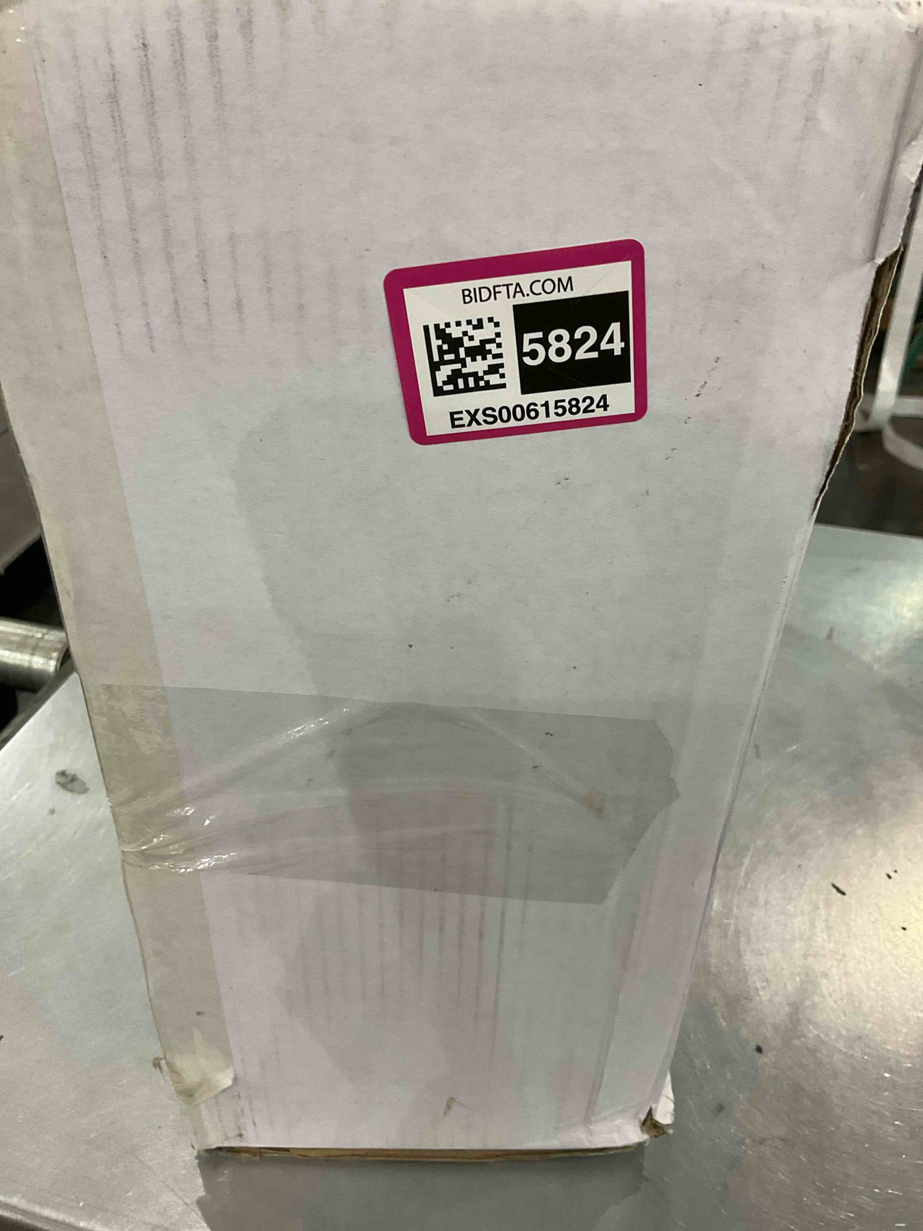 https://s3.amazonaws.com/lotting-images-prod/bidfta/EXS00615824_1699284330941.jpeg