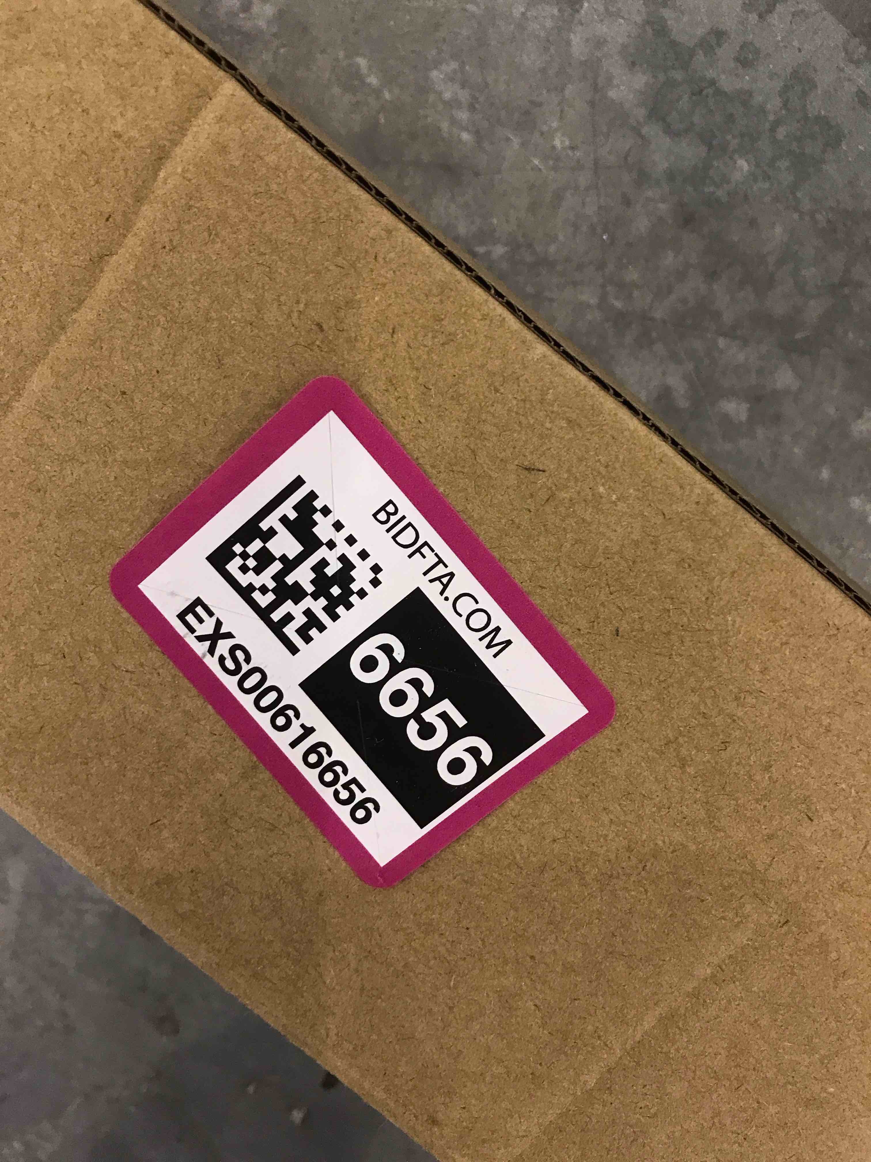 https://s3.amazonaws.com/lotting-images-prod/bidfta/EXS00616656_1698147687843.jpeg