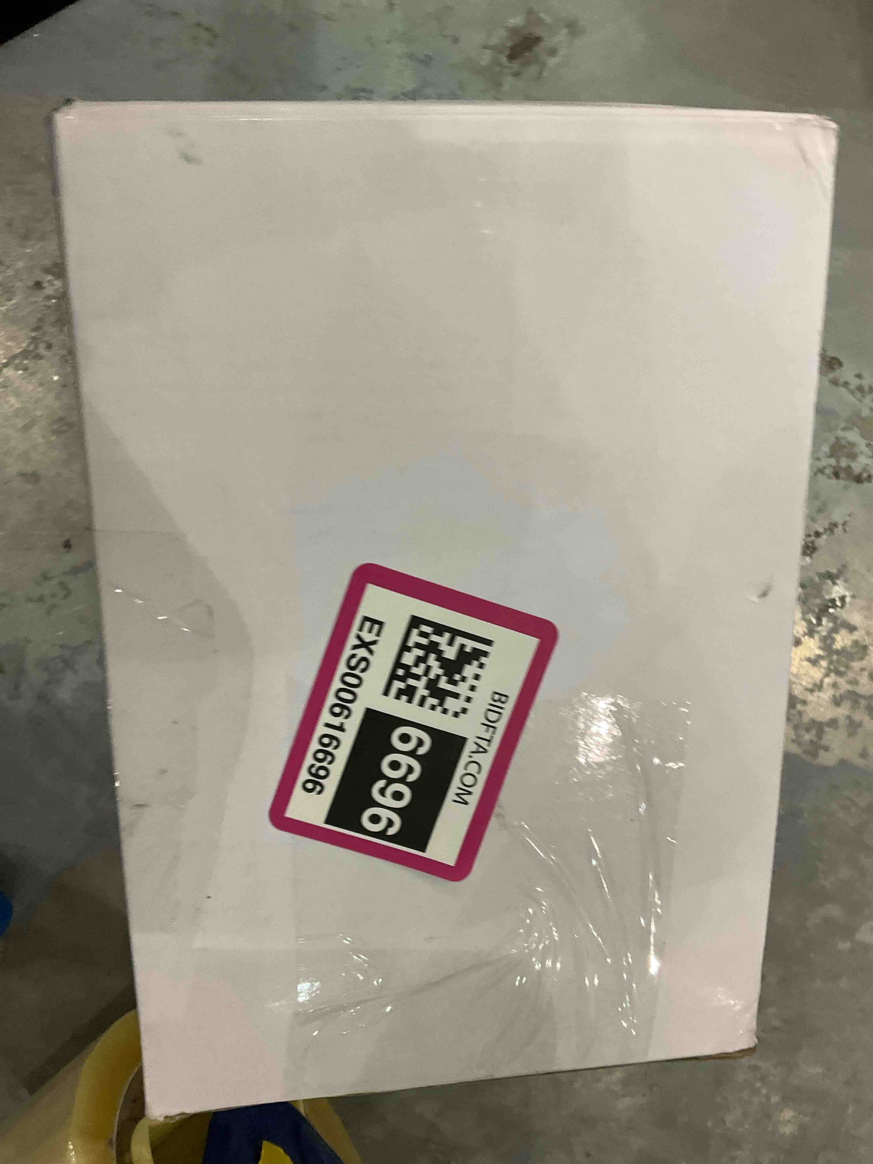 https://s3.amazonaws.com/lotting-images-prod/bidfta/EXS00616696_1699362884067.jpeg