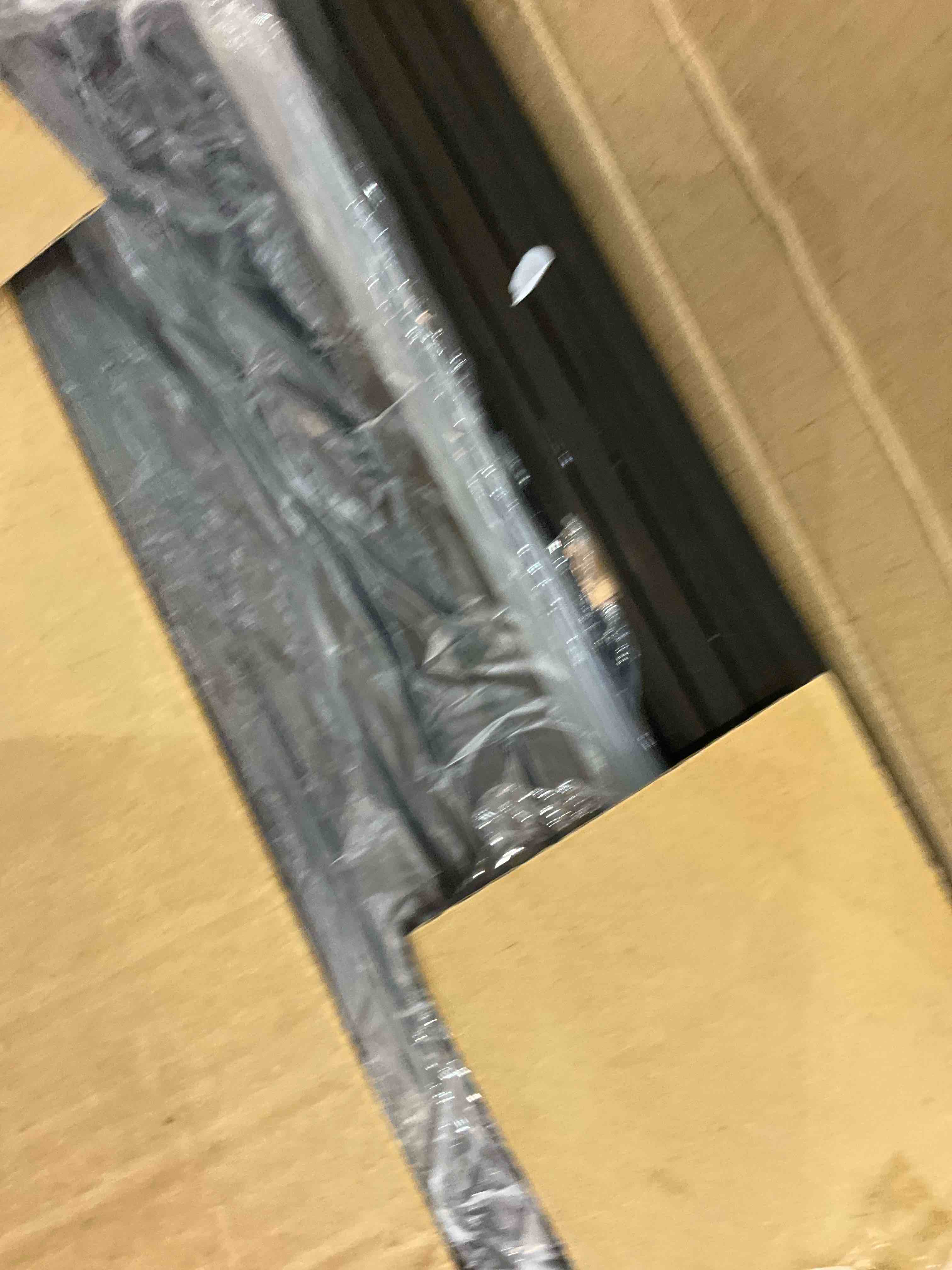 https://s3.amazonaws.com/lotting-images-prod/bidfta/EXS00616740_1699369967954.jpeg