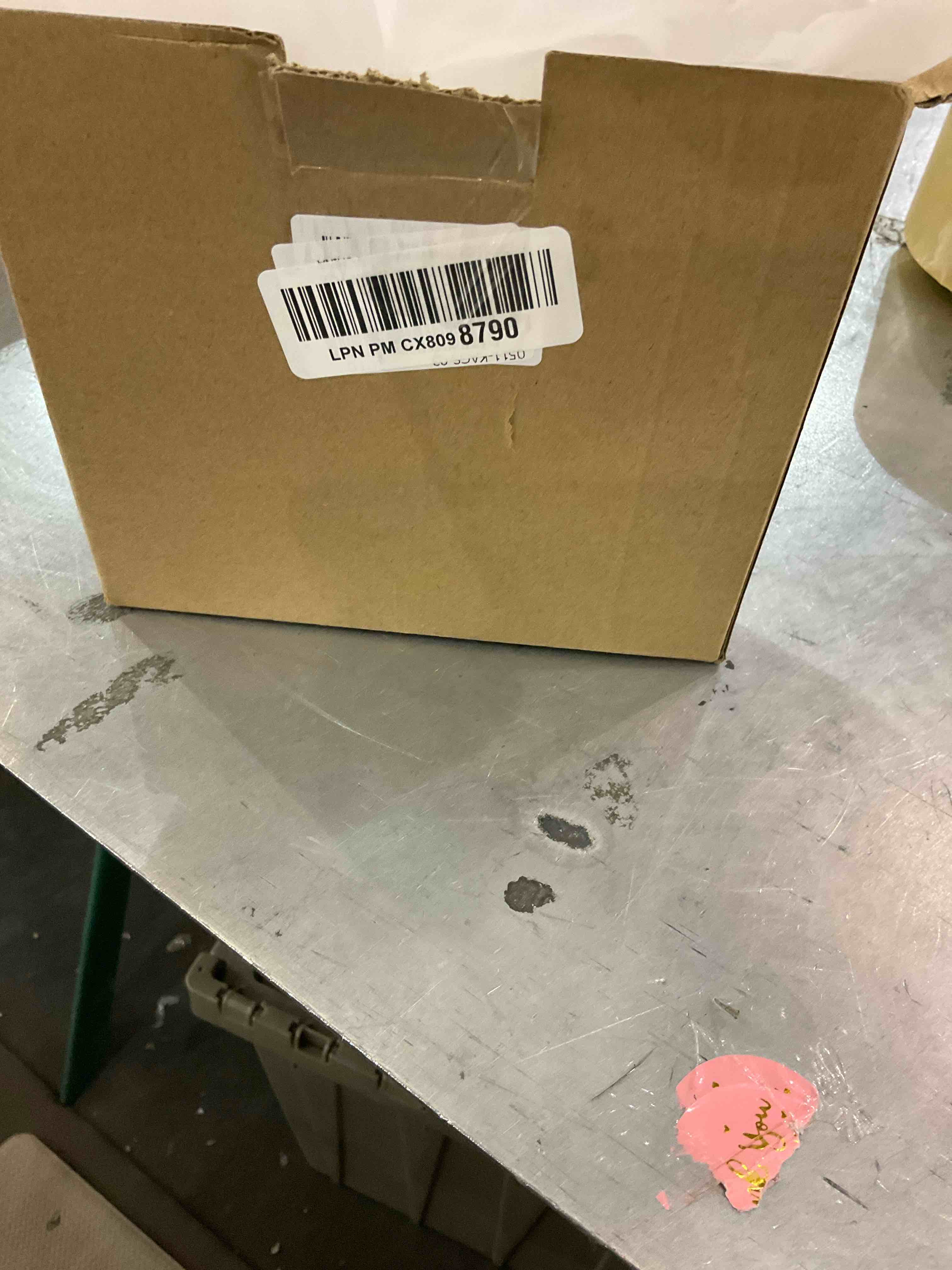https://s3.amazonaws.com/lotting-images-prod/bidfta/EXS00618321_1699906798419.jpeg