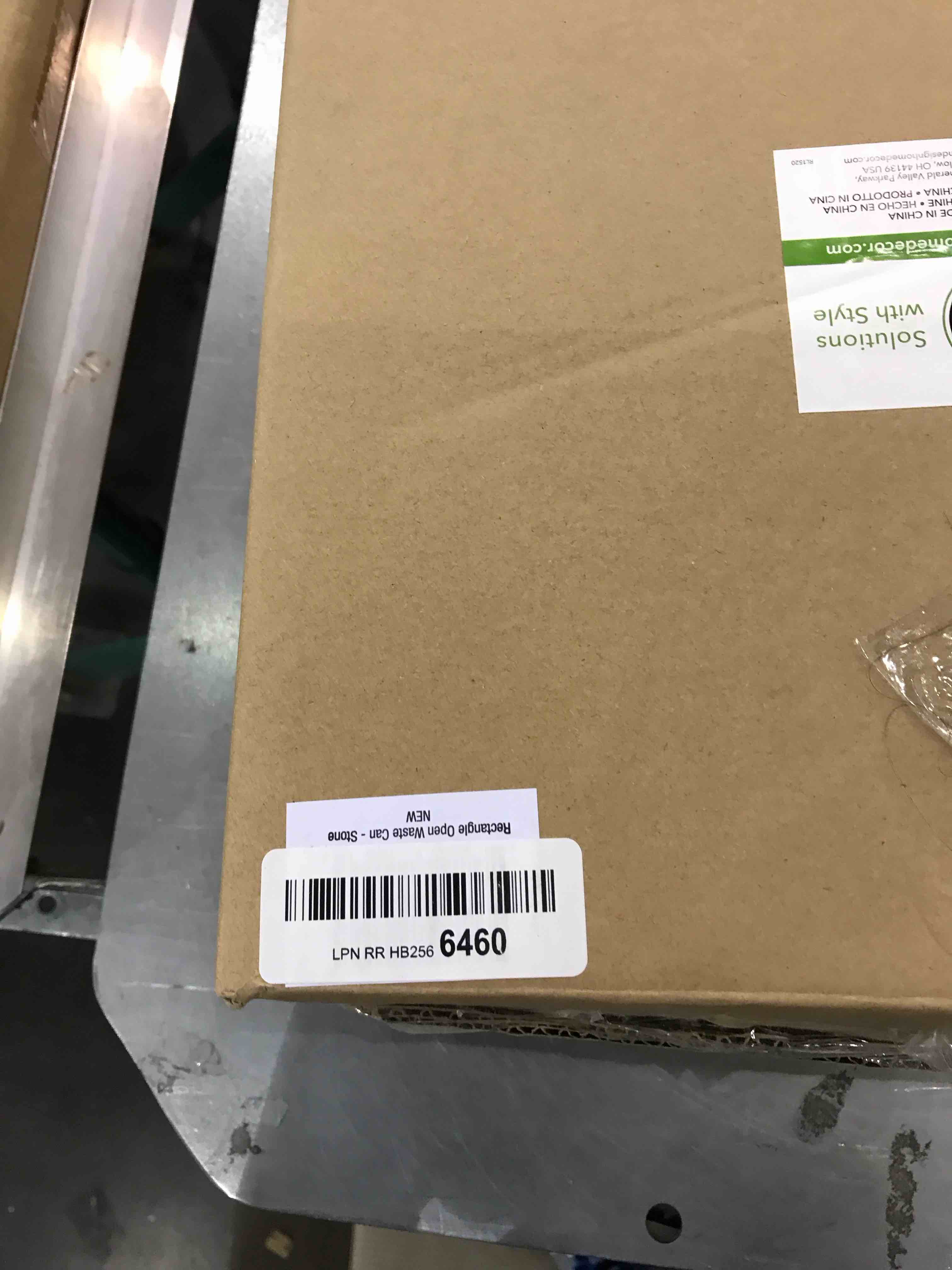 https://s3.amazonaws.com/lotting-images-prod/bidfta/EXS00618330_1699965531252.jpeg