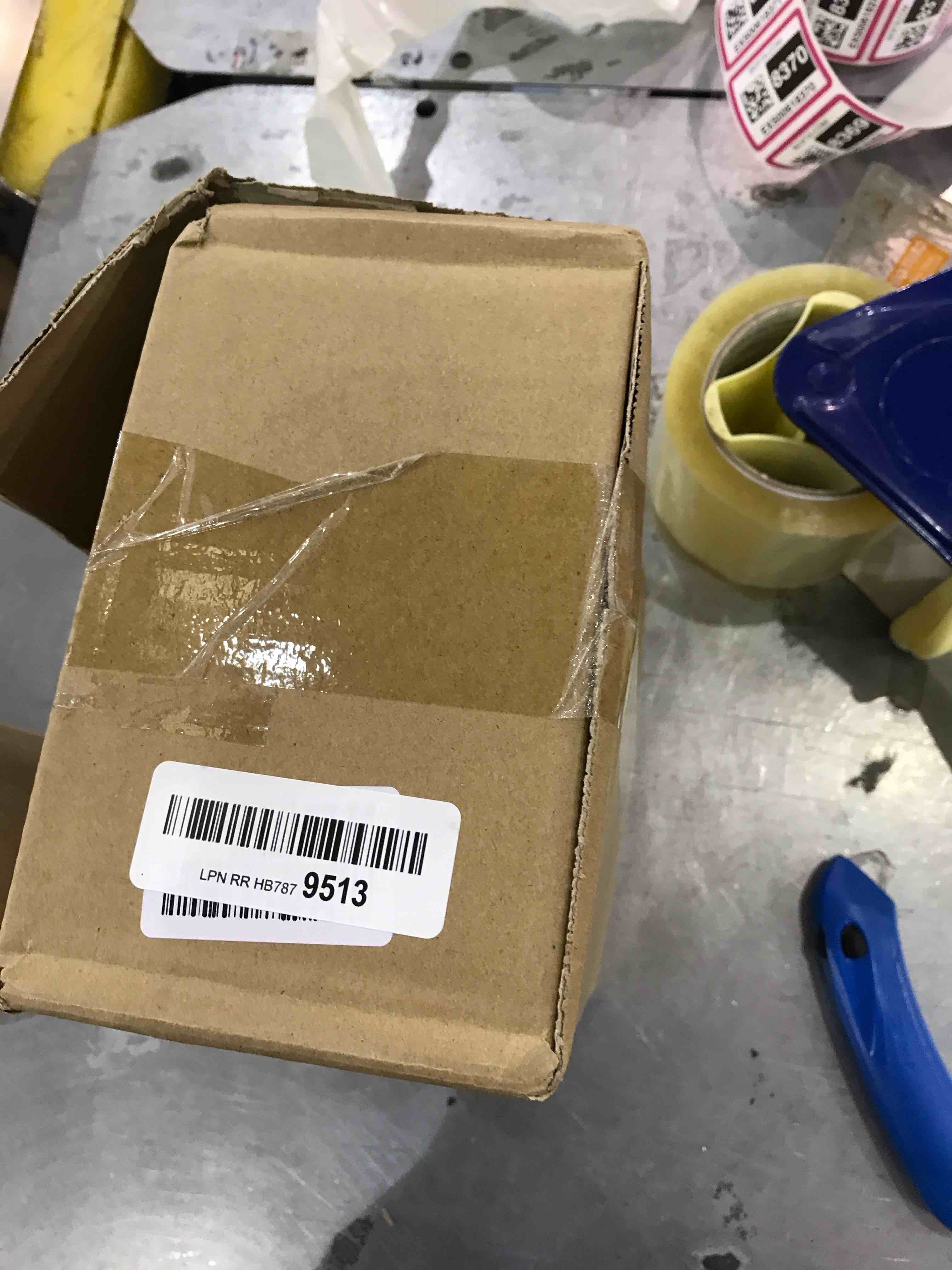 https://s3.amazonaws.com/lotting-images-prod/bidfta/EXS00618355_1699970068781.jpeg