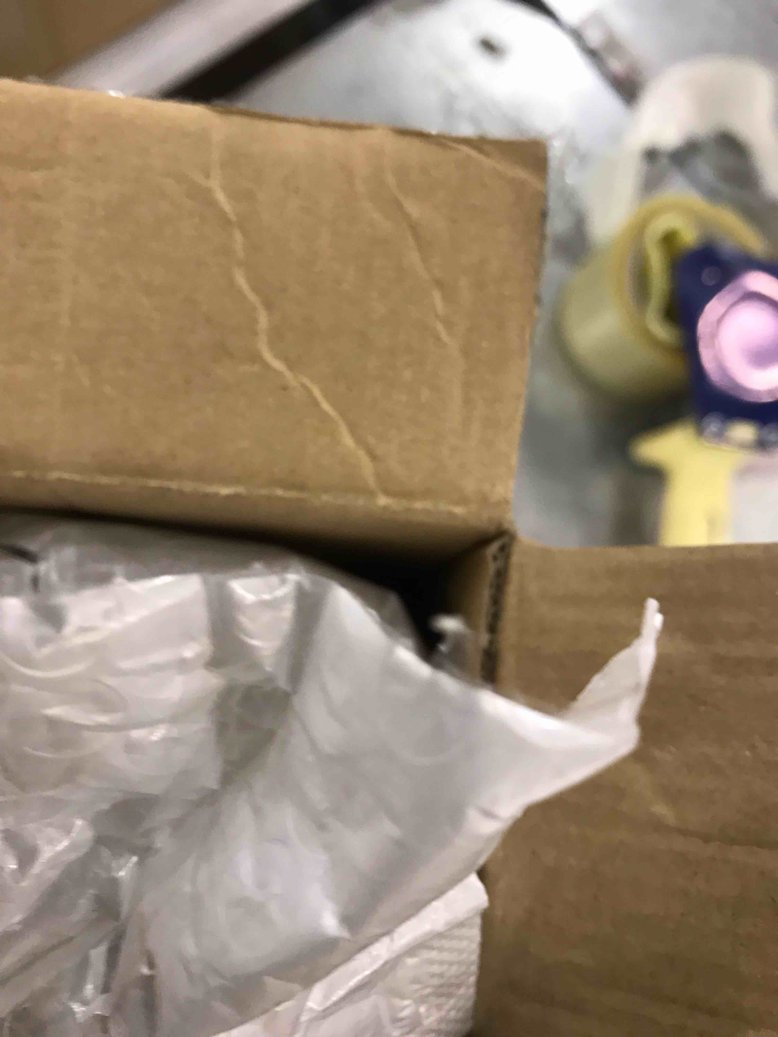 https://s3.amazonaws.com/lotting-images-prod/bidfta/EXS00618356_1699971772878.jpeg