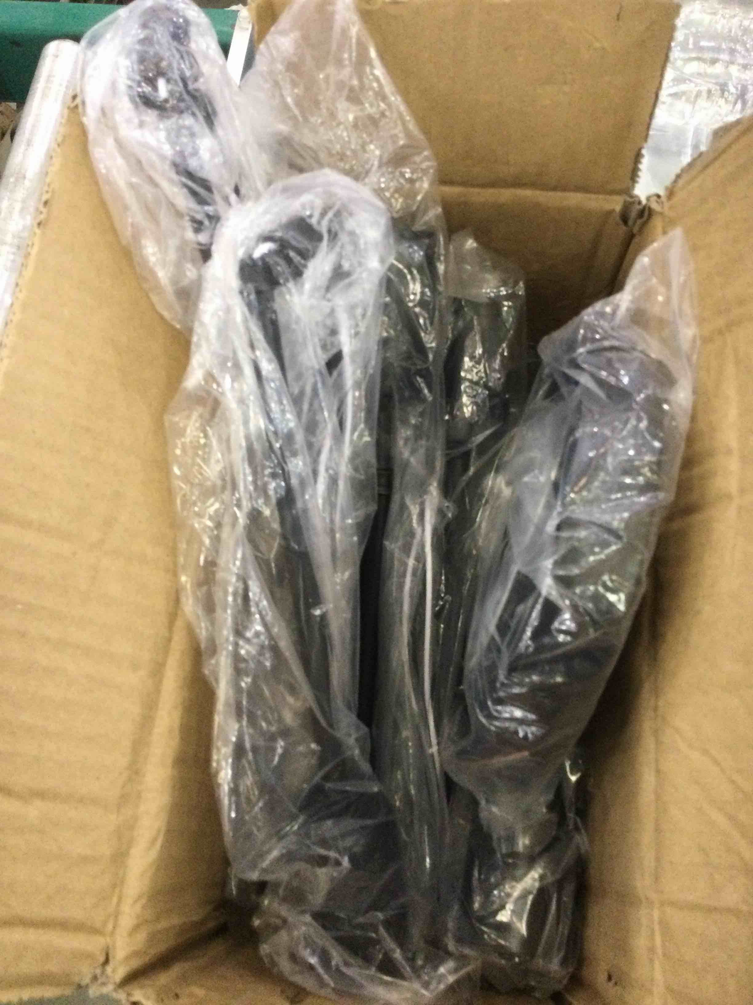 https://s3.amazonaws.com/lotting-images-prod/bidfta/EXS00618545_1698080480872.jpeg