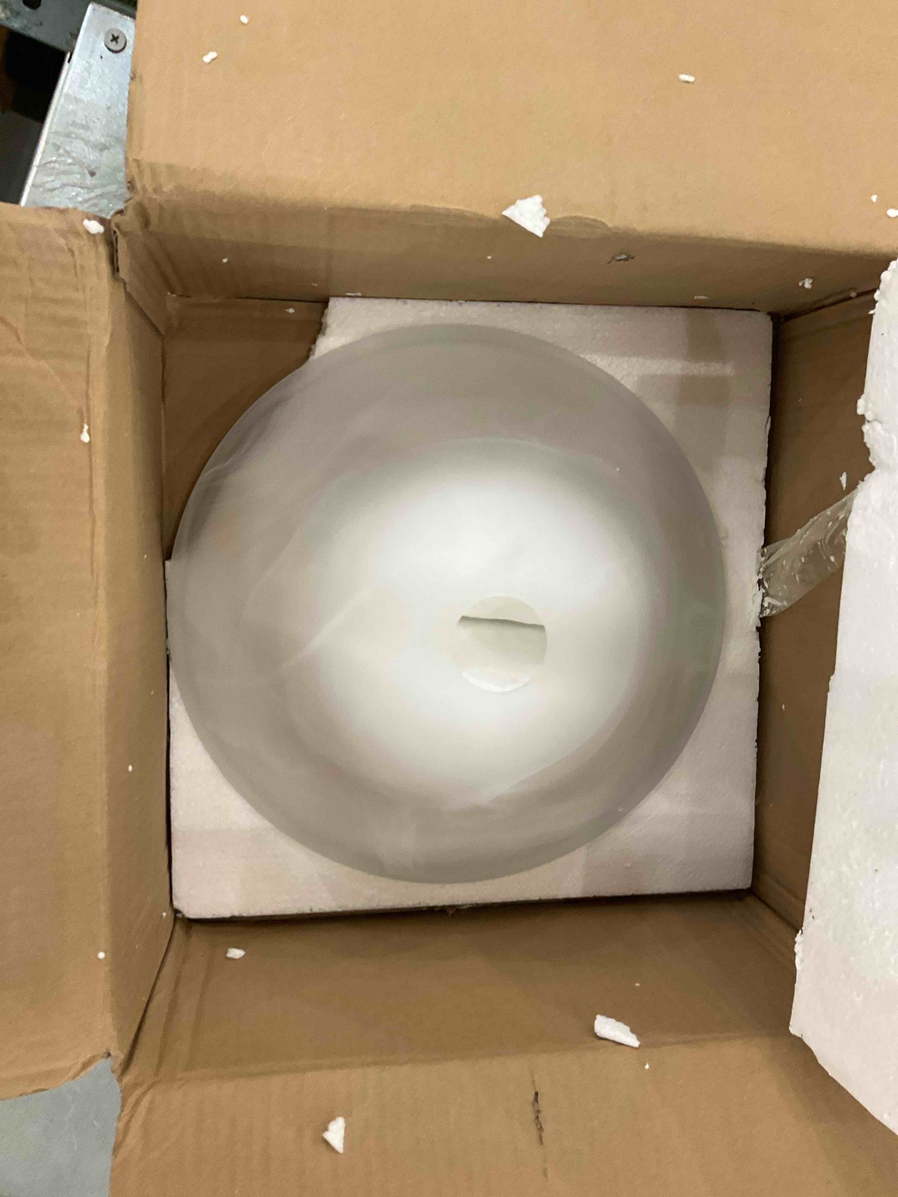 https://s3.amazonaws.com/lotting-images-prod/bidfta/EXS00618776_1699283169031.jpeg