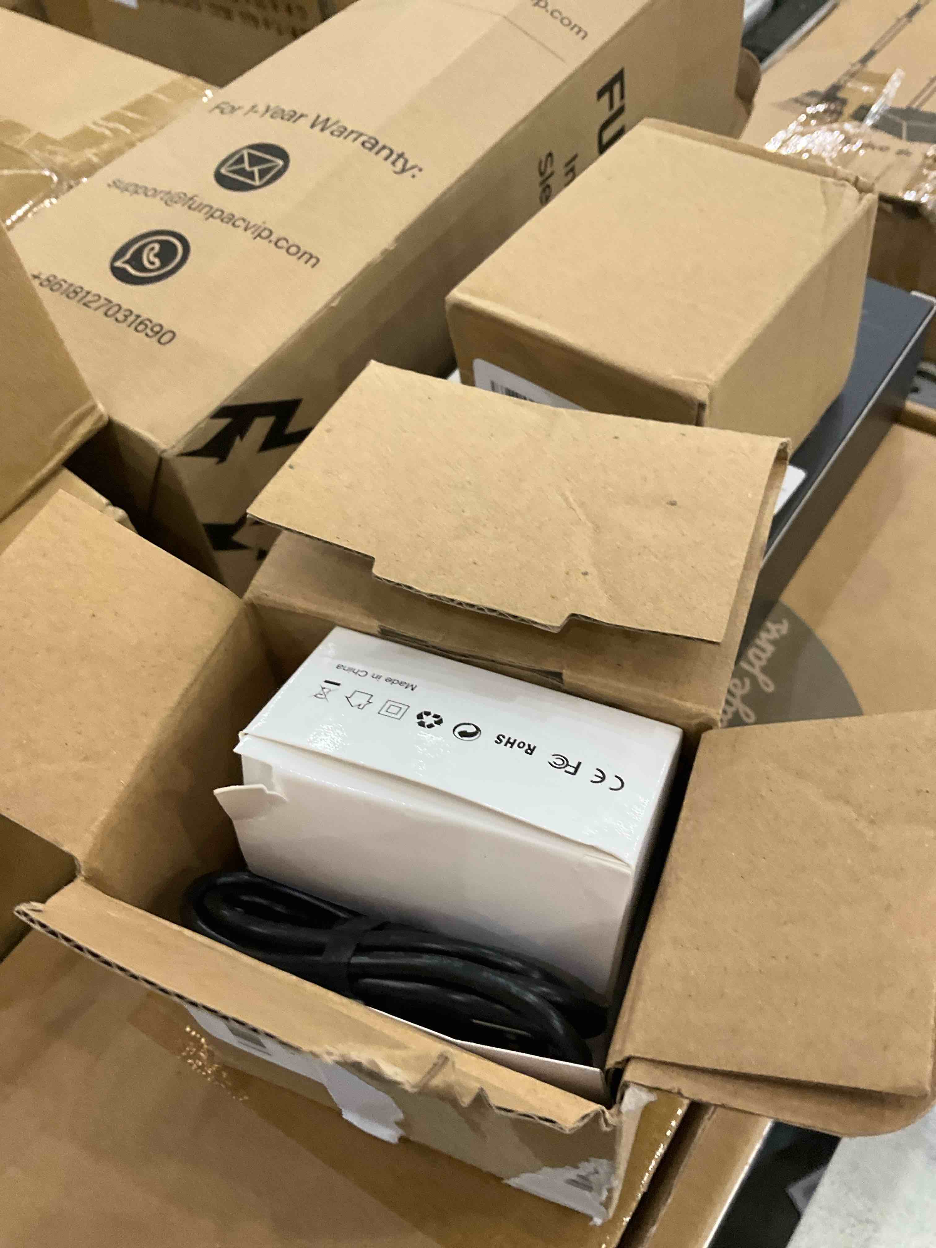https://s3.amazonaws.com/lotting-images-prod/bidfta/EXS00619677_1697743537252.jpeg