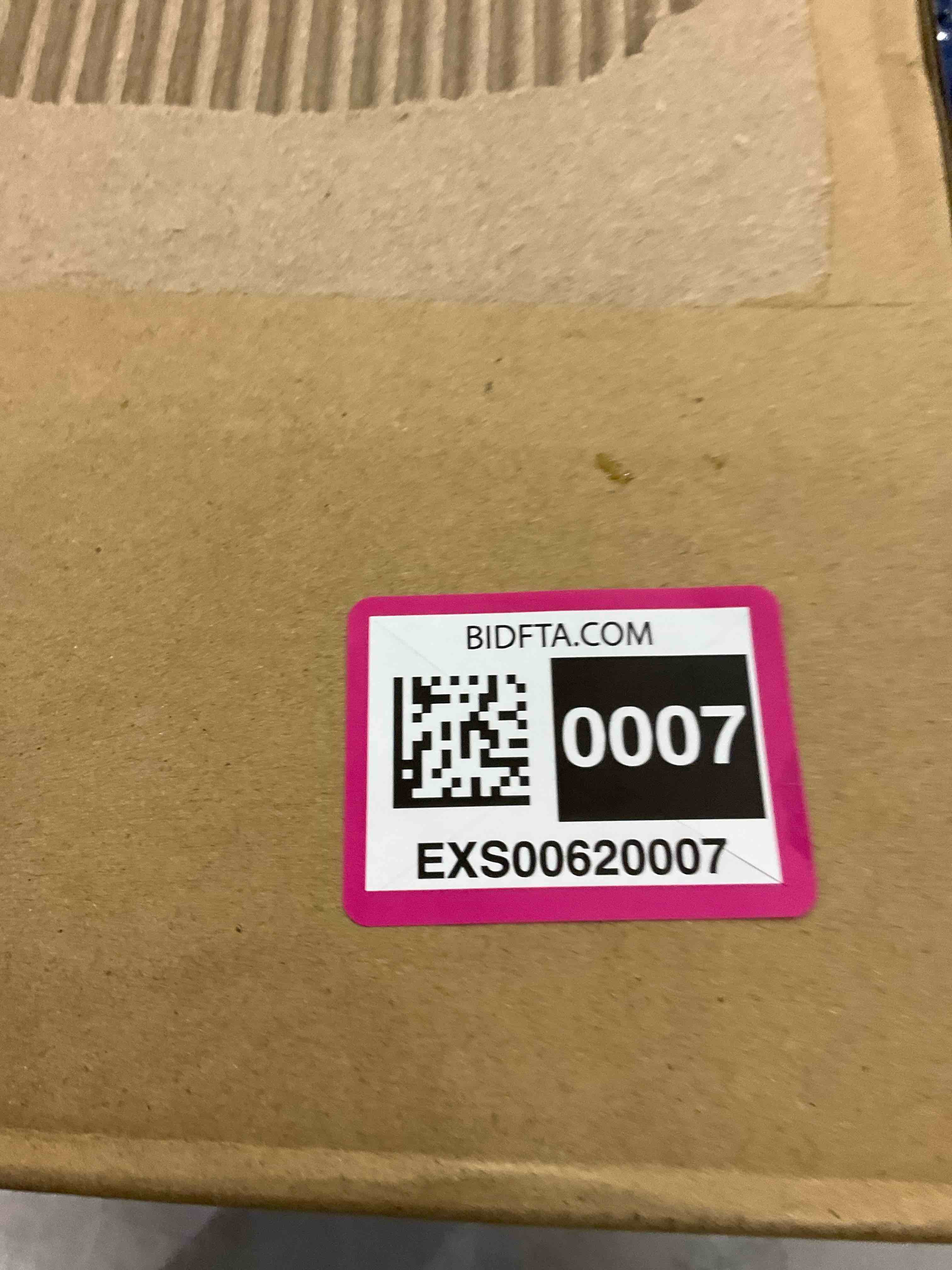 https://s3.amazonaws.com/lotting-images-prod/bidfta/EXS00620007_1695220938035.jpeg