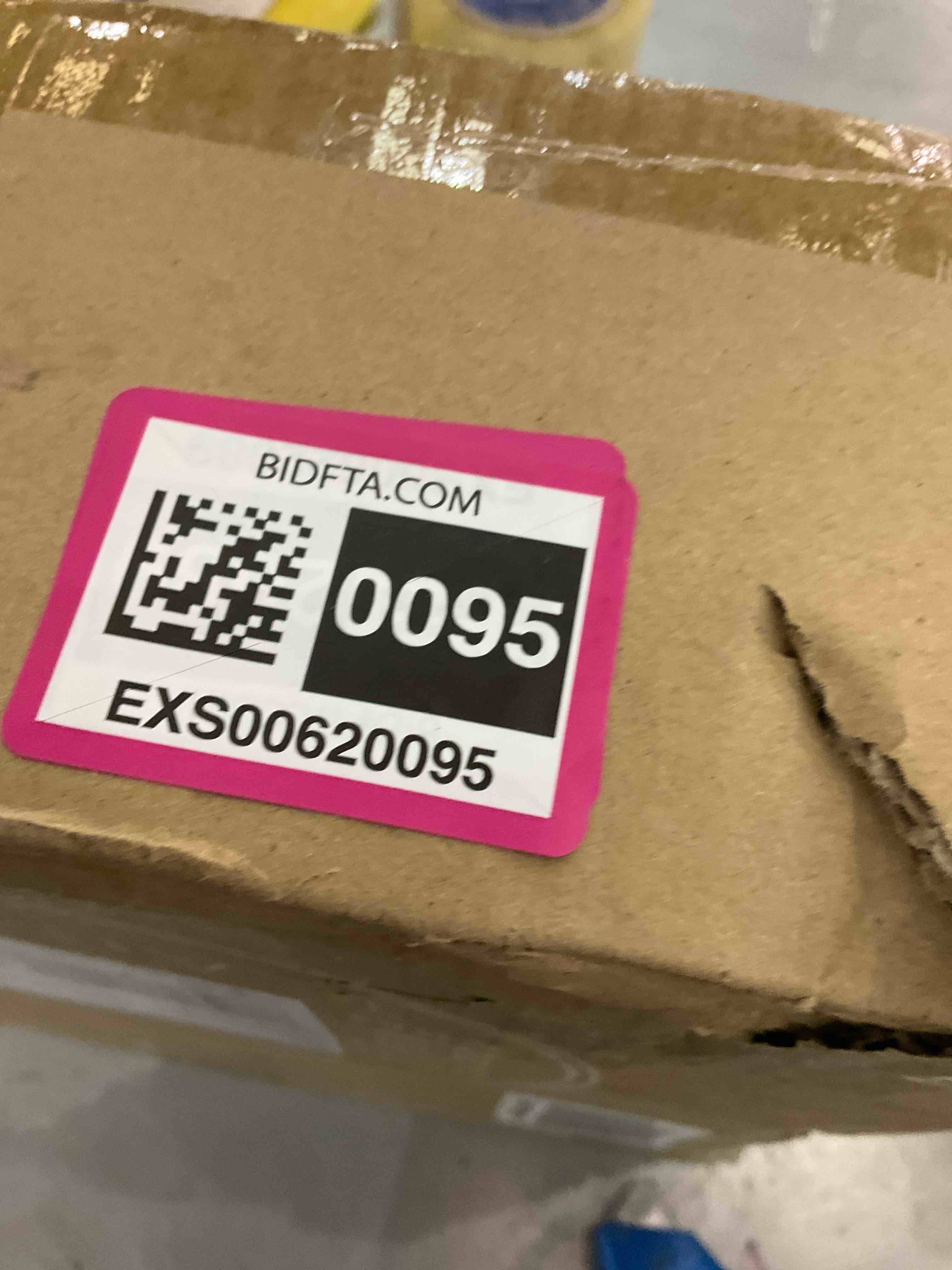 https://s3.amazonaws.com/lotting-images-prod/bidfta/EXS00620095_1695236968715.jpeg