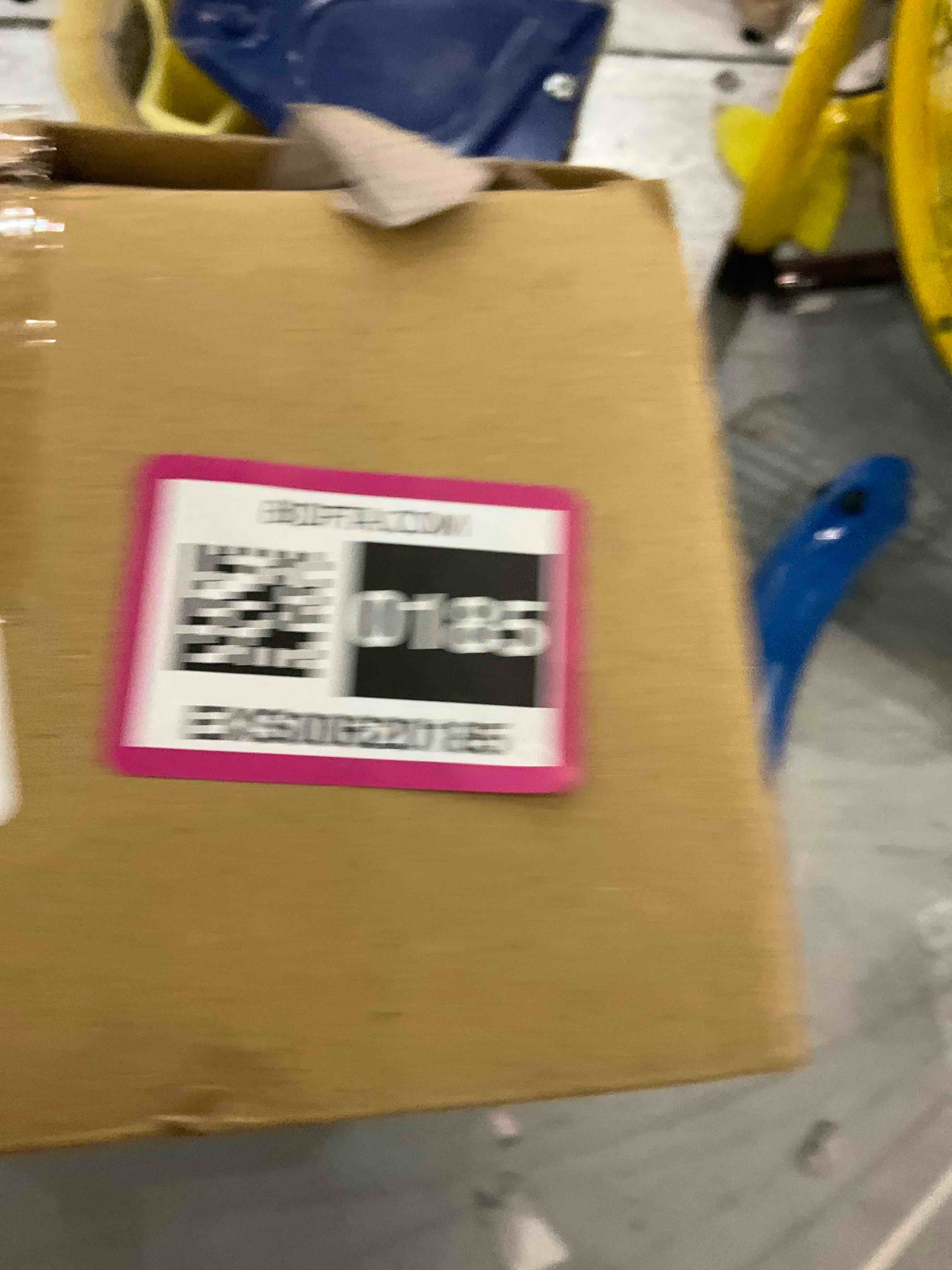 https://s3.amazonaws.com/lotting-images-prod/bidfta/EXS00620185_1695302459801.jpeg