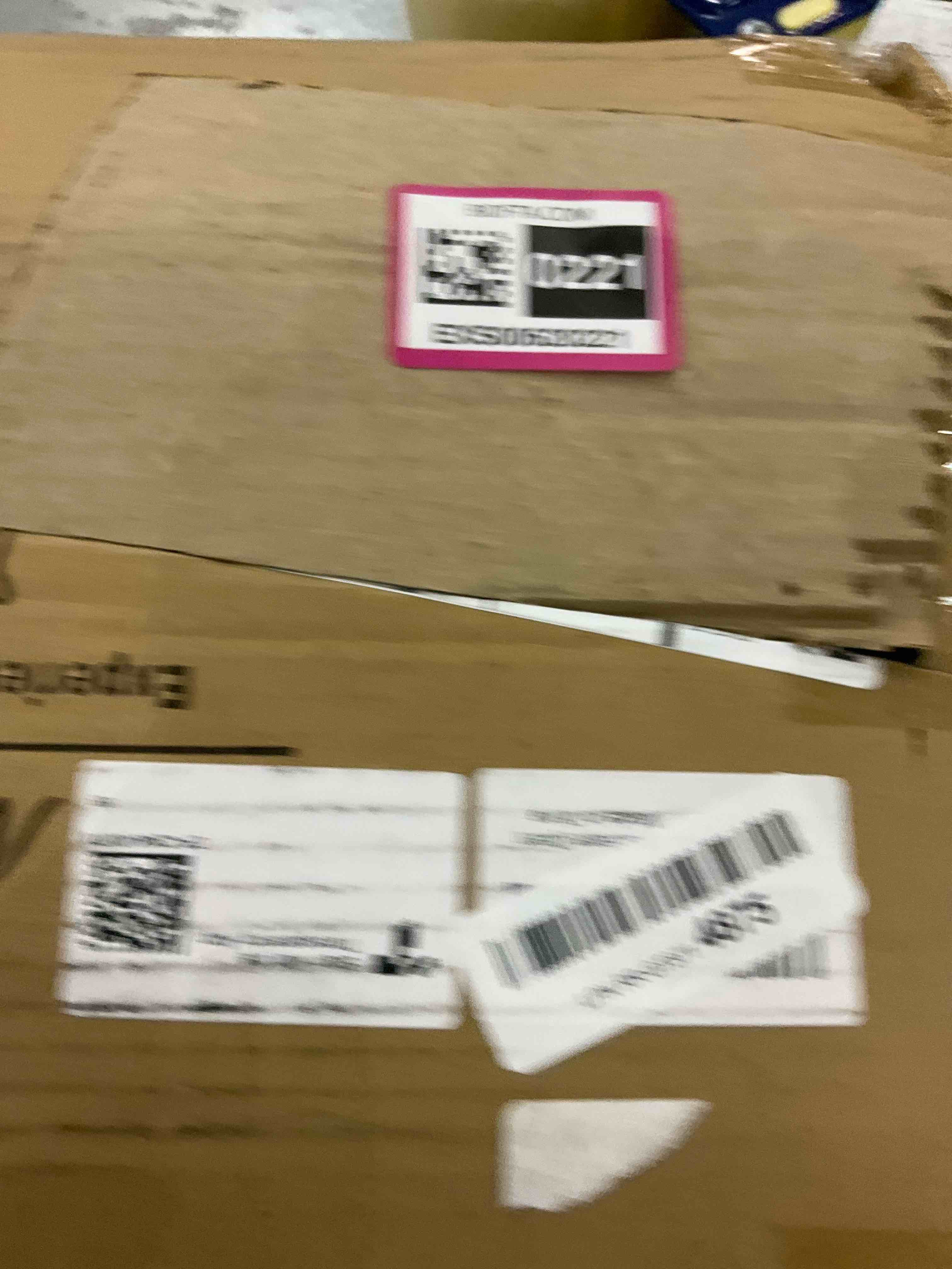 https://s3.amazonaws.com/lotting-images-prod/bidfta/EXS00620221_1695305647984.jpeg