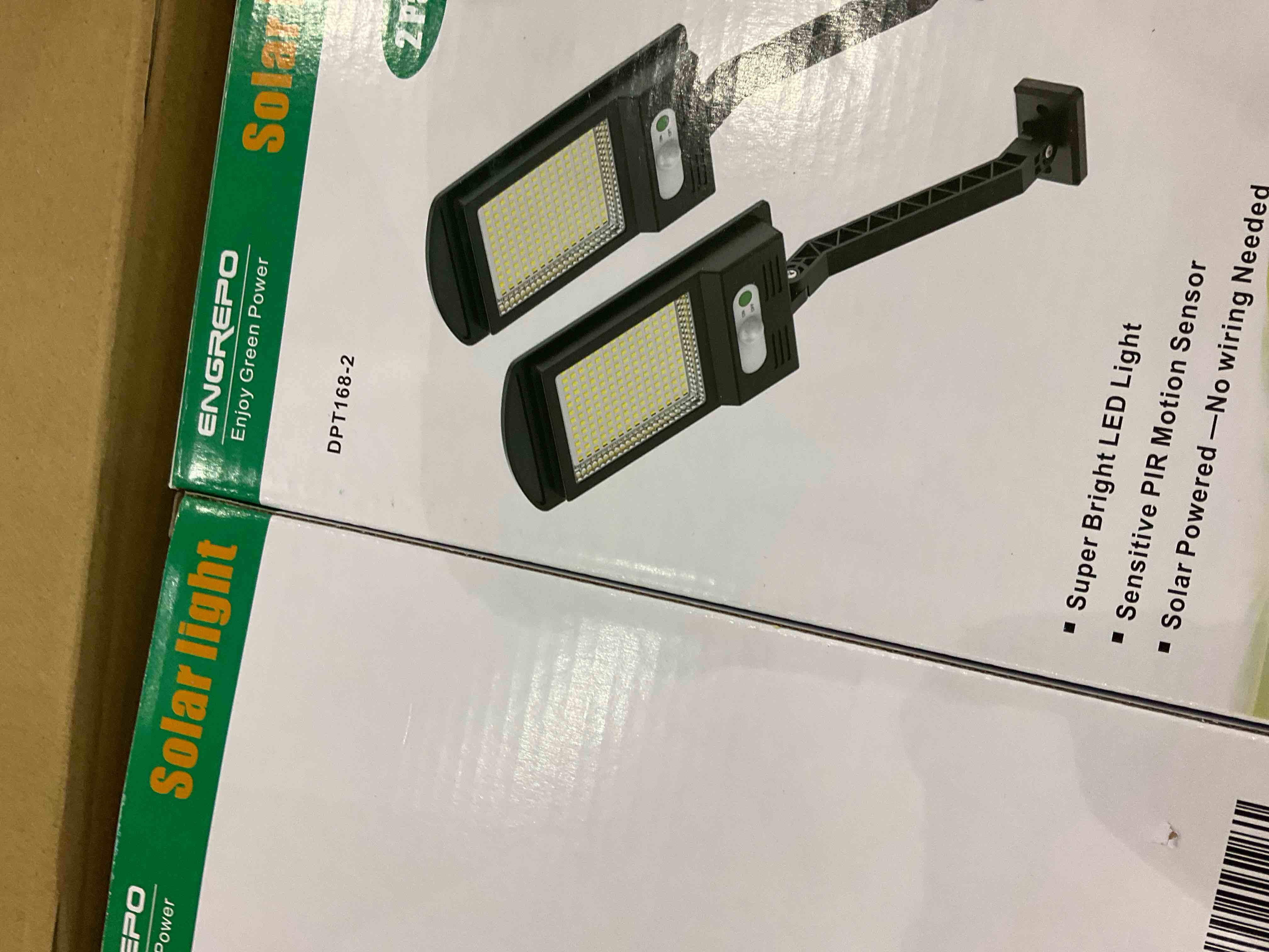 https://s3.amazonaws.com/lotting-images-prod/bidfta/EXS00620370_1695380904758.jpeg